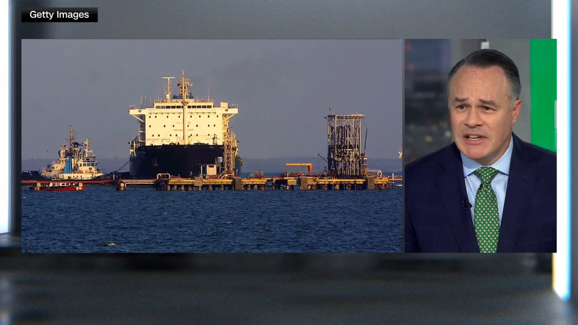 لماذا لا تزال شركات النفط الأمريكية حذرة بشأن العمل في فنزويلا؟