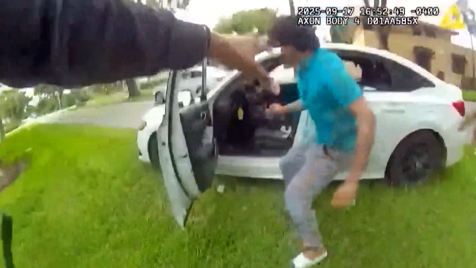 تظليل نوافذ سيارة يقود إلى مطاردة عنيفة انتهت بحادث مروّع في ميامي