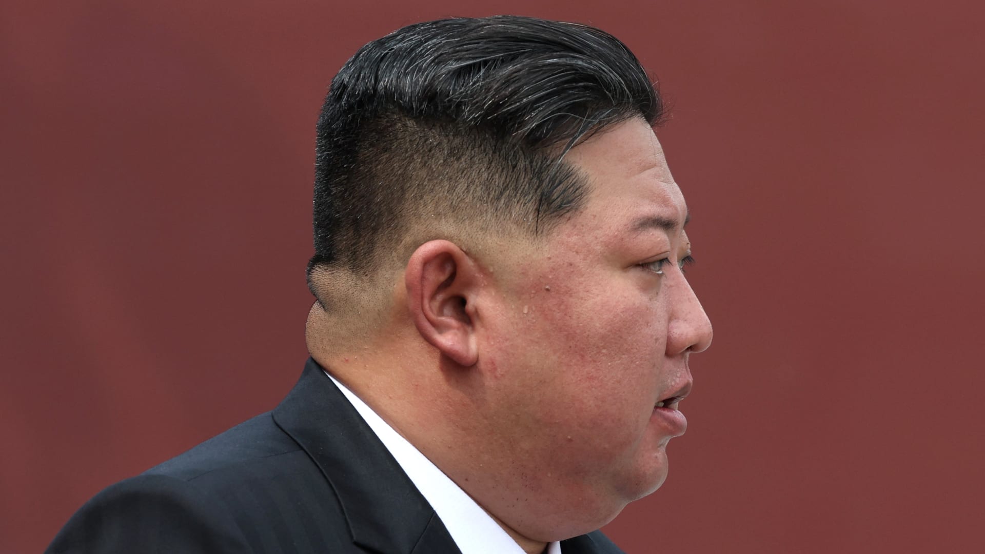 "كان أشبه بتيس يجر عربة يجرها ثور".. كيم جونغ أون مبررًا إقالة نائب رئيس الوزراء