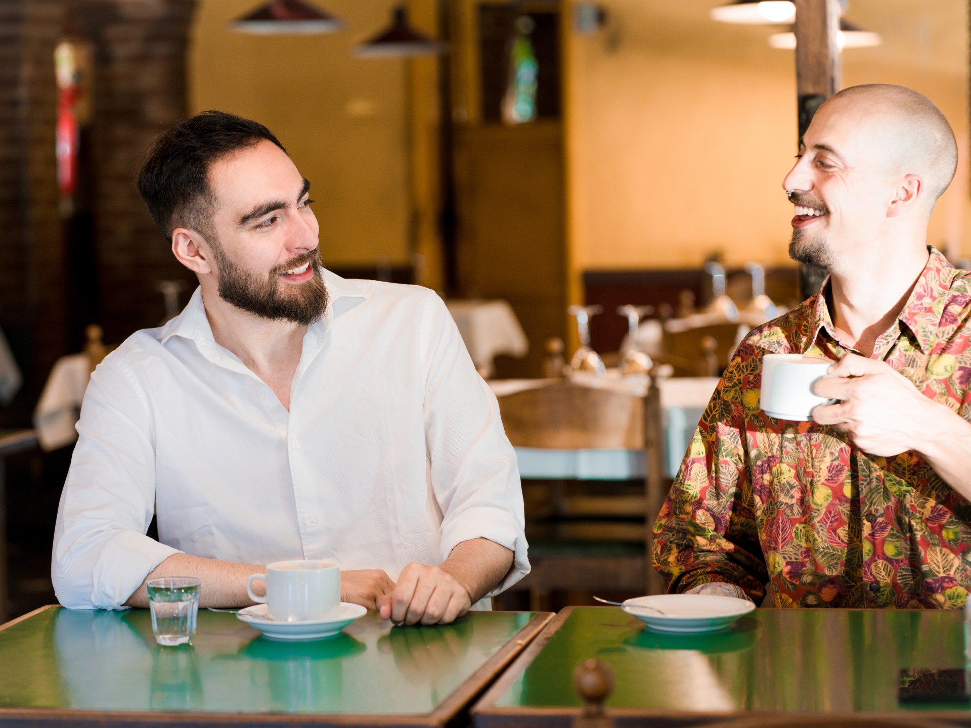 وقت الرجل الخاص.. حاجة نفسية أم هروب من المسؤوليات؟