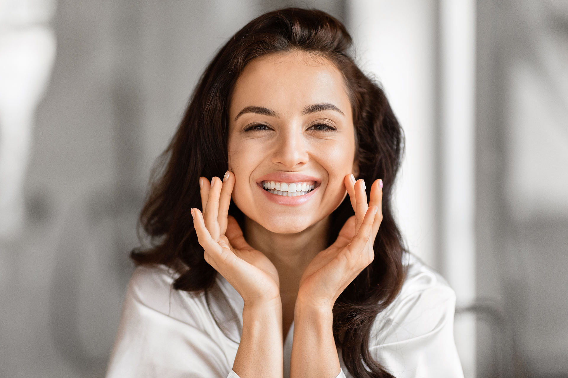 من الجفاف إلى الشباب.. ما الذي تفعله السيراميدات ببشرتك؟