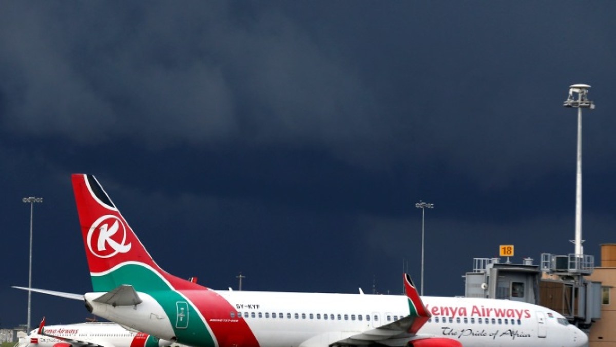 اتحاد عمال الطيران في كينيا يلوّح بإضراب قد يشل مطار نيروبي