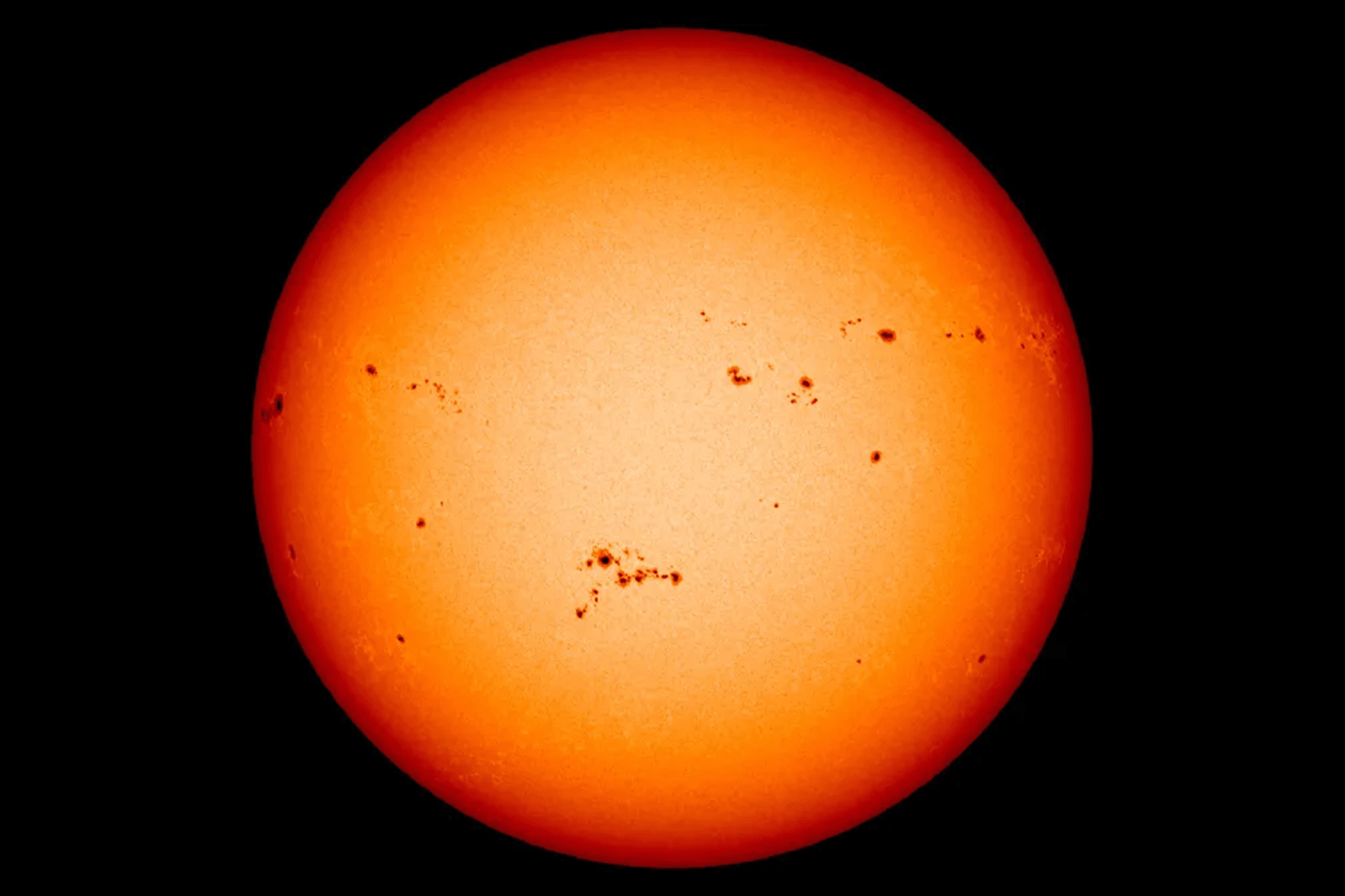 هل يستمر النشاط الشمسي قويا في 2026؟