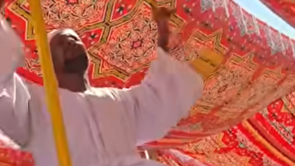 "لا أريد جزاء ولا شكورا".. أب سوداني يعفو عن قاتل ابنه في مشهد ملهم