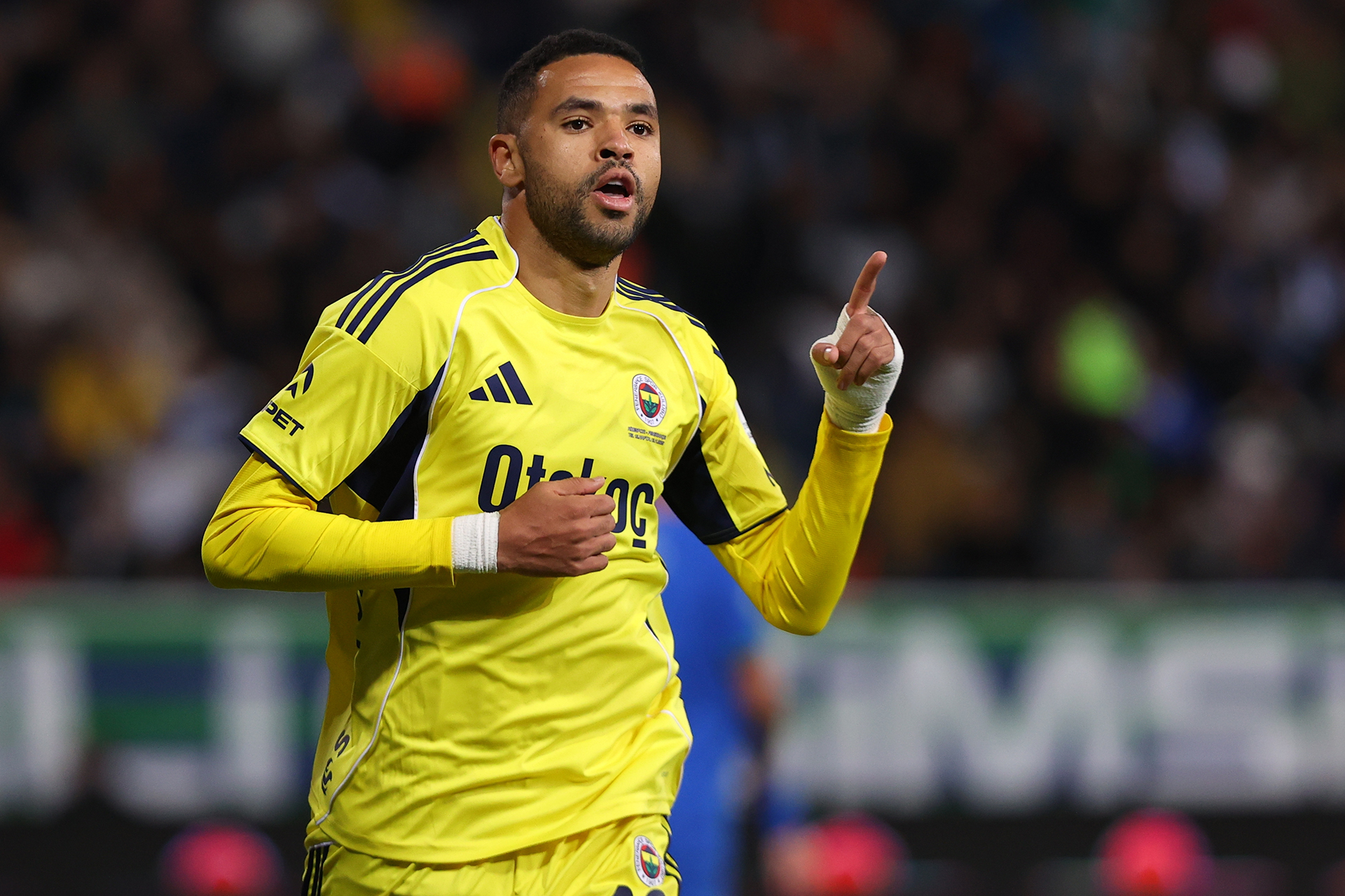 منافسة بين يوفنتوس ونابولي على ضم المغربي يوسف النصيري