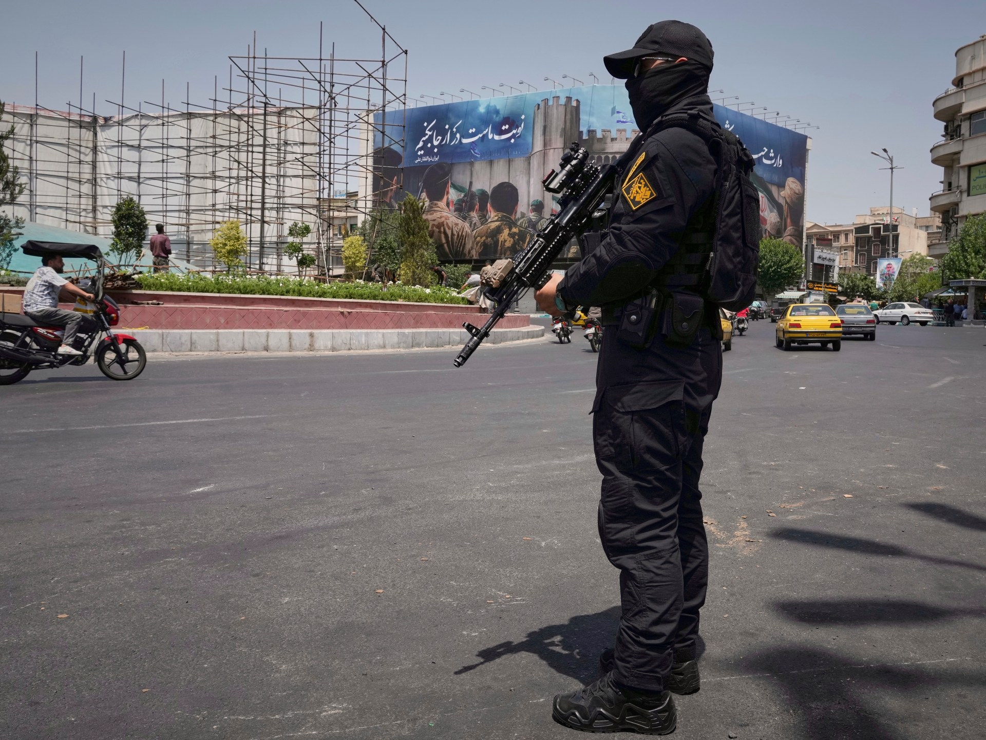 الحرس الثوري يعلن اعتقال 8 مسلحين بمحافظة خراسان الرضوية