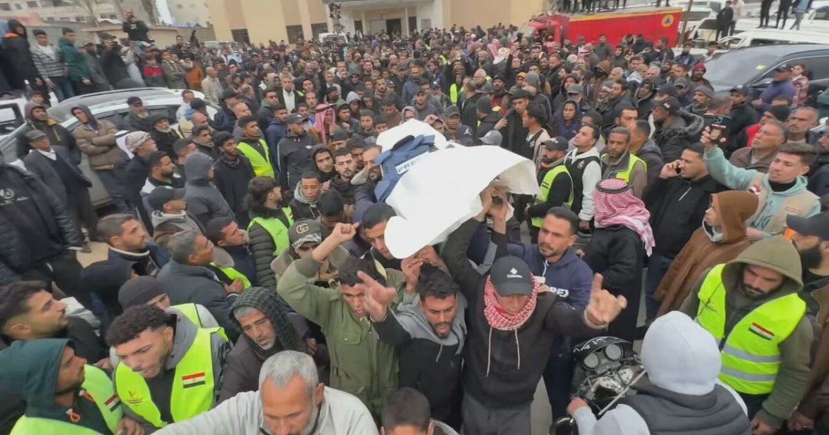تشييع 3 صحفيين في خان يونس ونقابة الصحفيين تطالب بلجنة تحقيق دولية 2 image 1769093171