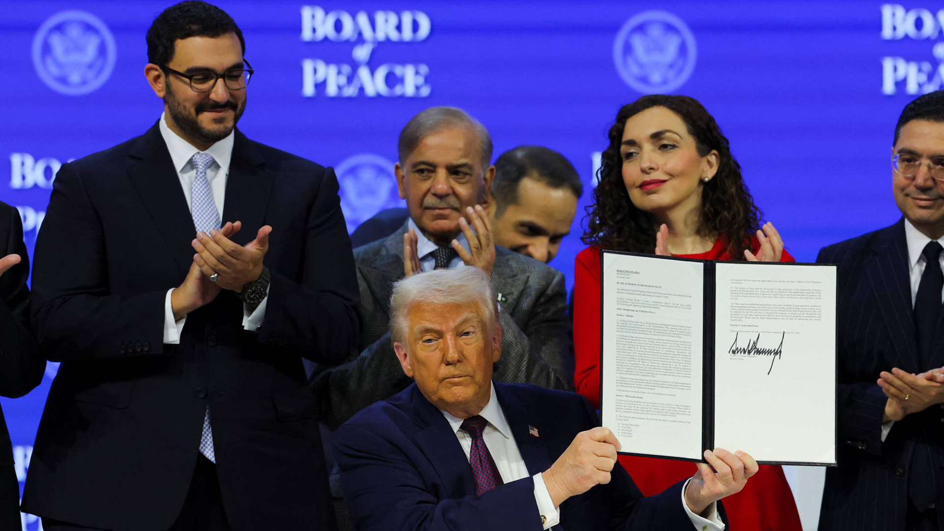 لماذا تتردد بريطانيا في حجز مقعد بمجلس ترمب للسلام؟