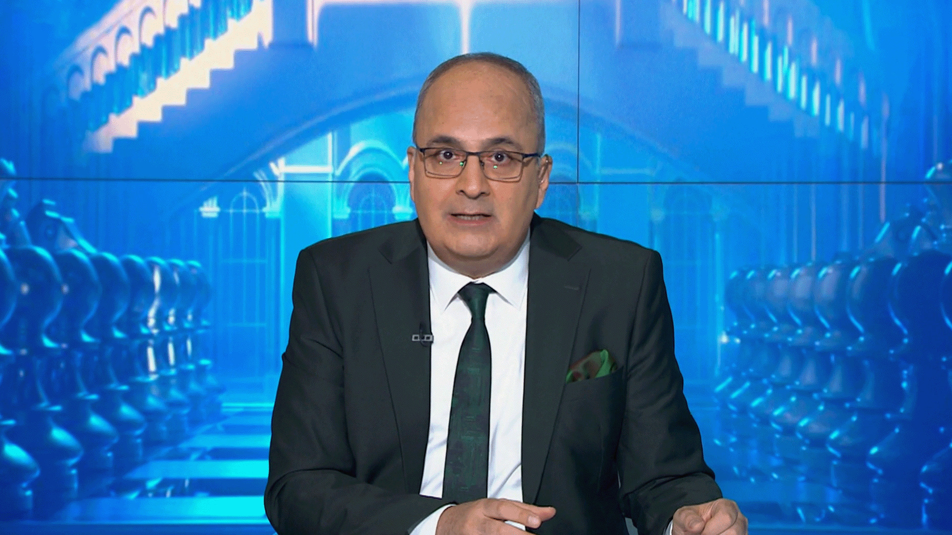 فوق السلطة: تلويح روسي بالنووي وتهديد إيراني بـ"جهاد شامل"