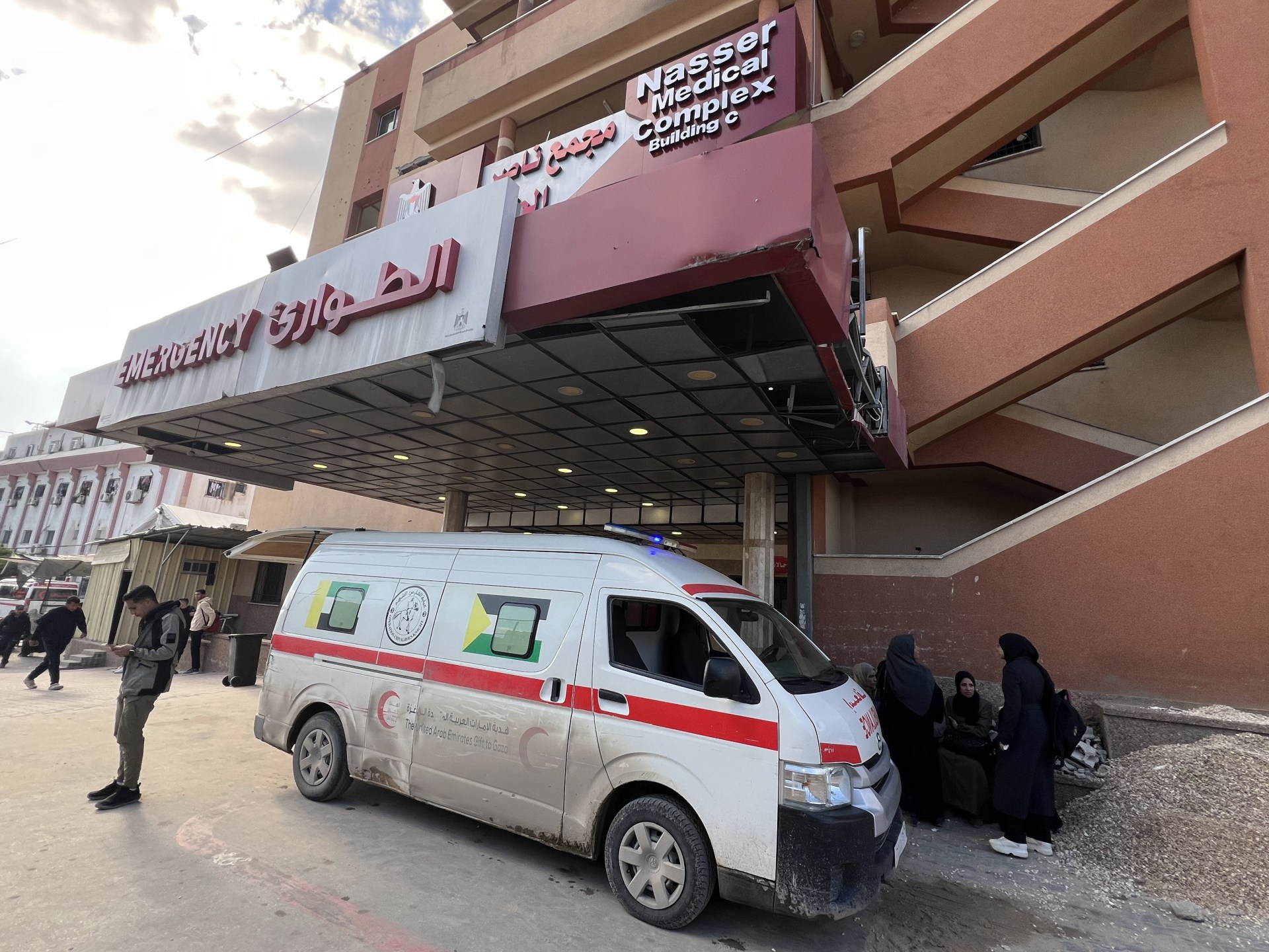 جرحى بغارات إسرائيلية على غزة ووفاة رضيعة جراء البرد القارس