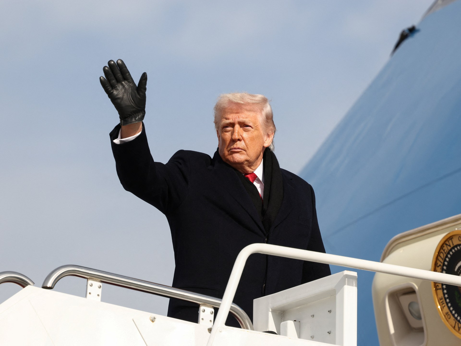 مقال بنيويورك تايمز: علينا التحرك ضد ترامب الآن قبل فوات الأوان