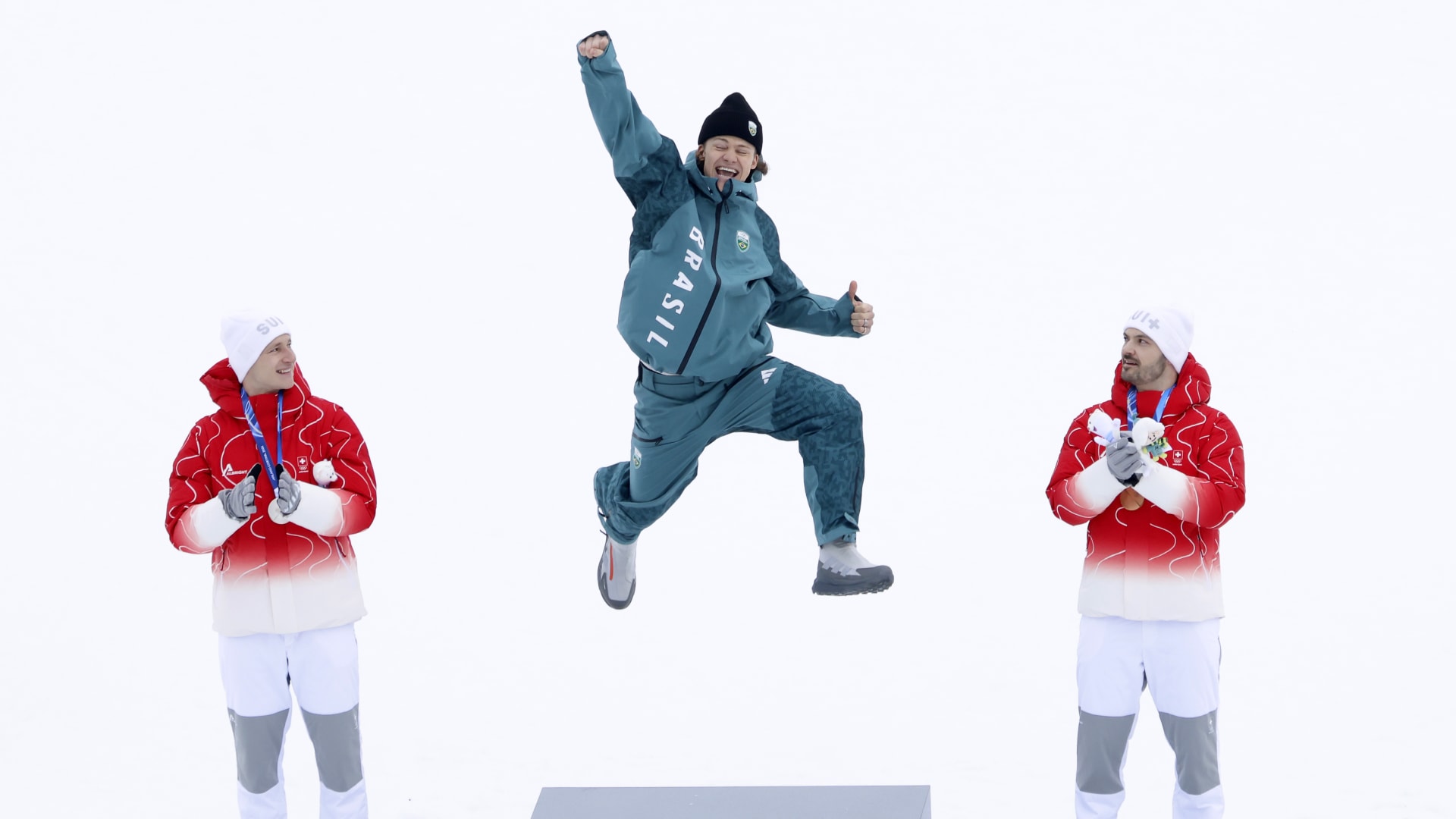 متزلج برازيلي يحقق فوزًا تاريخيًا في الألعاب الأولمبية الشتوية.. إليكم التفاصيل