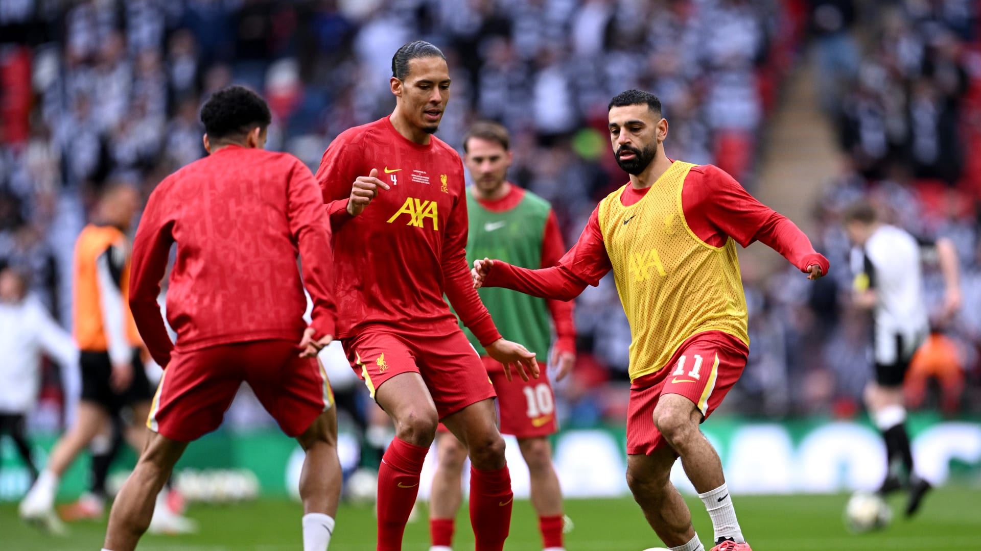 هذا ما يتمناه فان دايك بشأن مستقبل محمد صلاح مع ليفربول