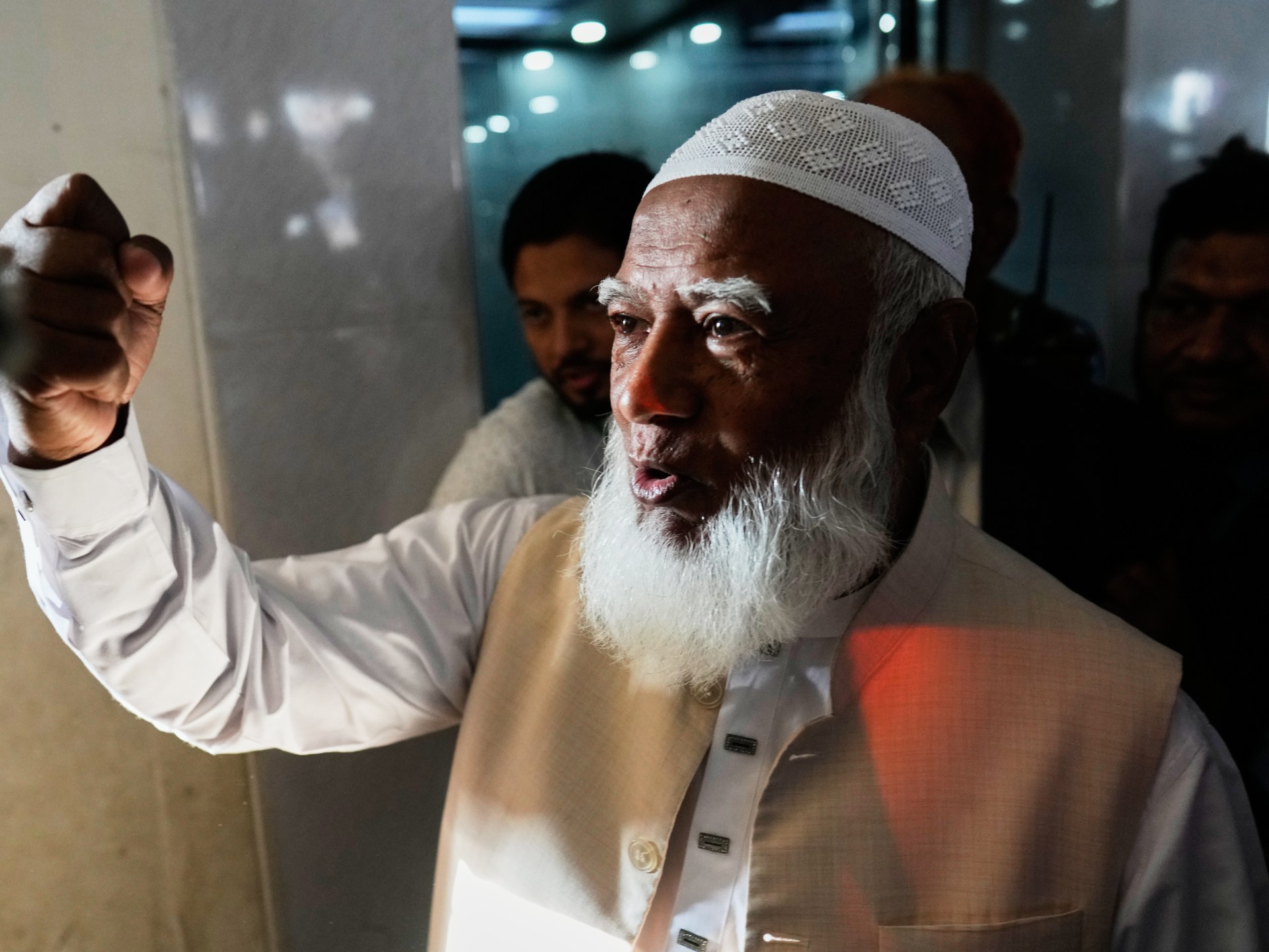 رئيس حزب الجماعة الإسلامية يقر بهزيمته في انتخابات بنغلاديش