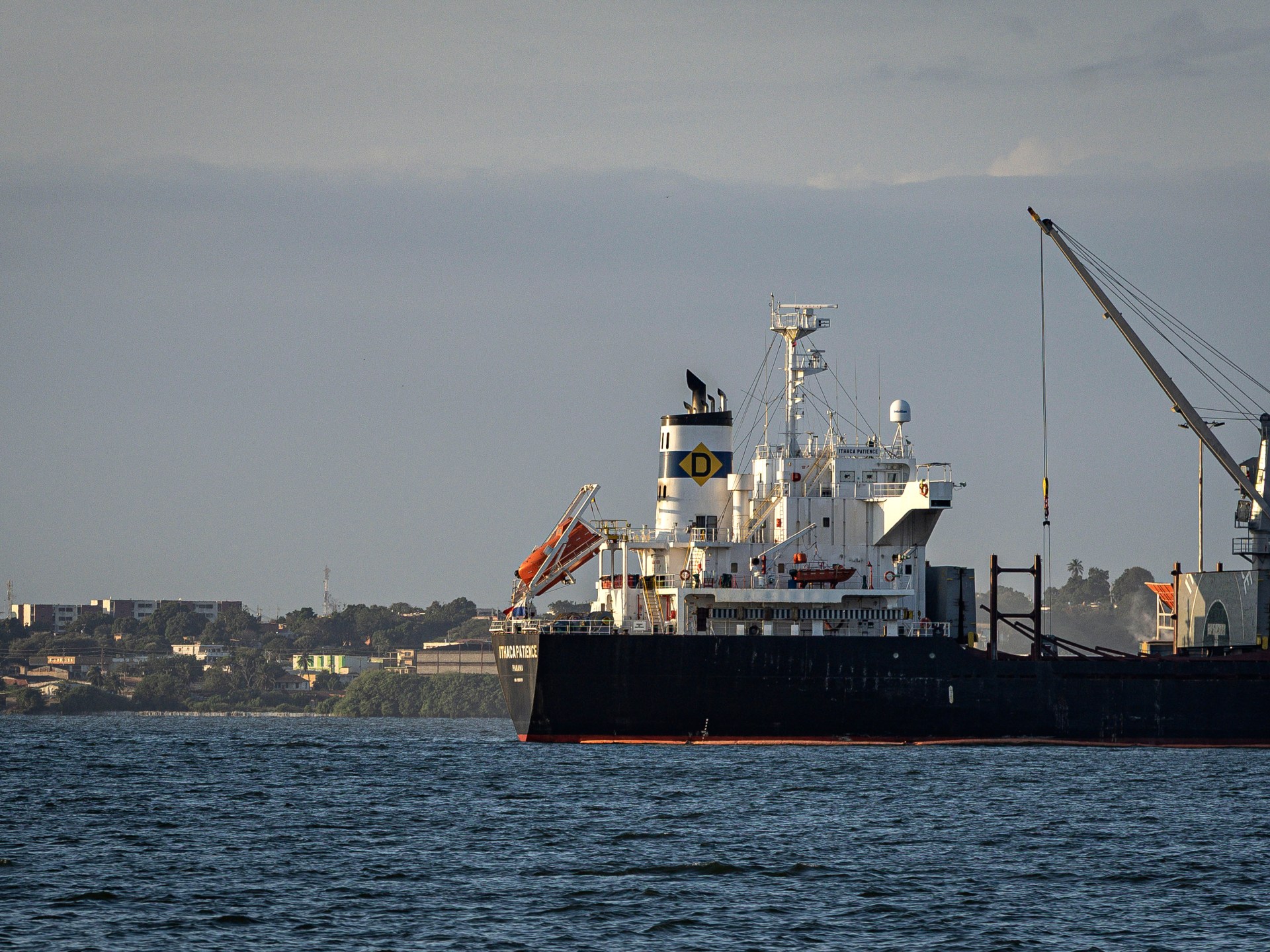 بلومبيرغ عن مصادر مطلعة: فنزويلا صدرت شحنة نفط لإسرائيل