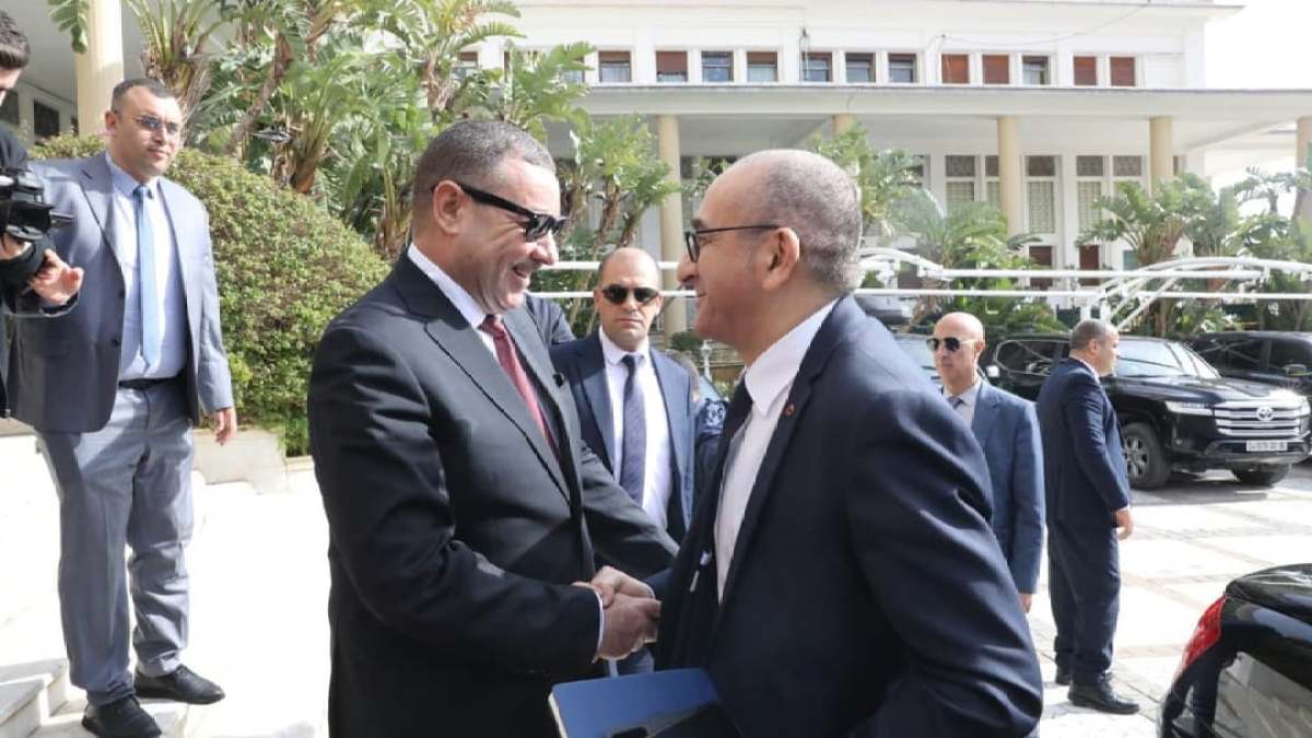 وزير داخلية فرنسا يزور الجزائر لتفعيل التعاون الأمني رغم الخلافات