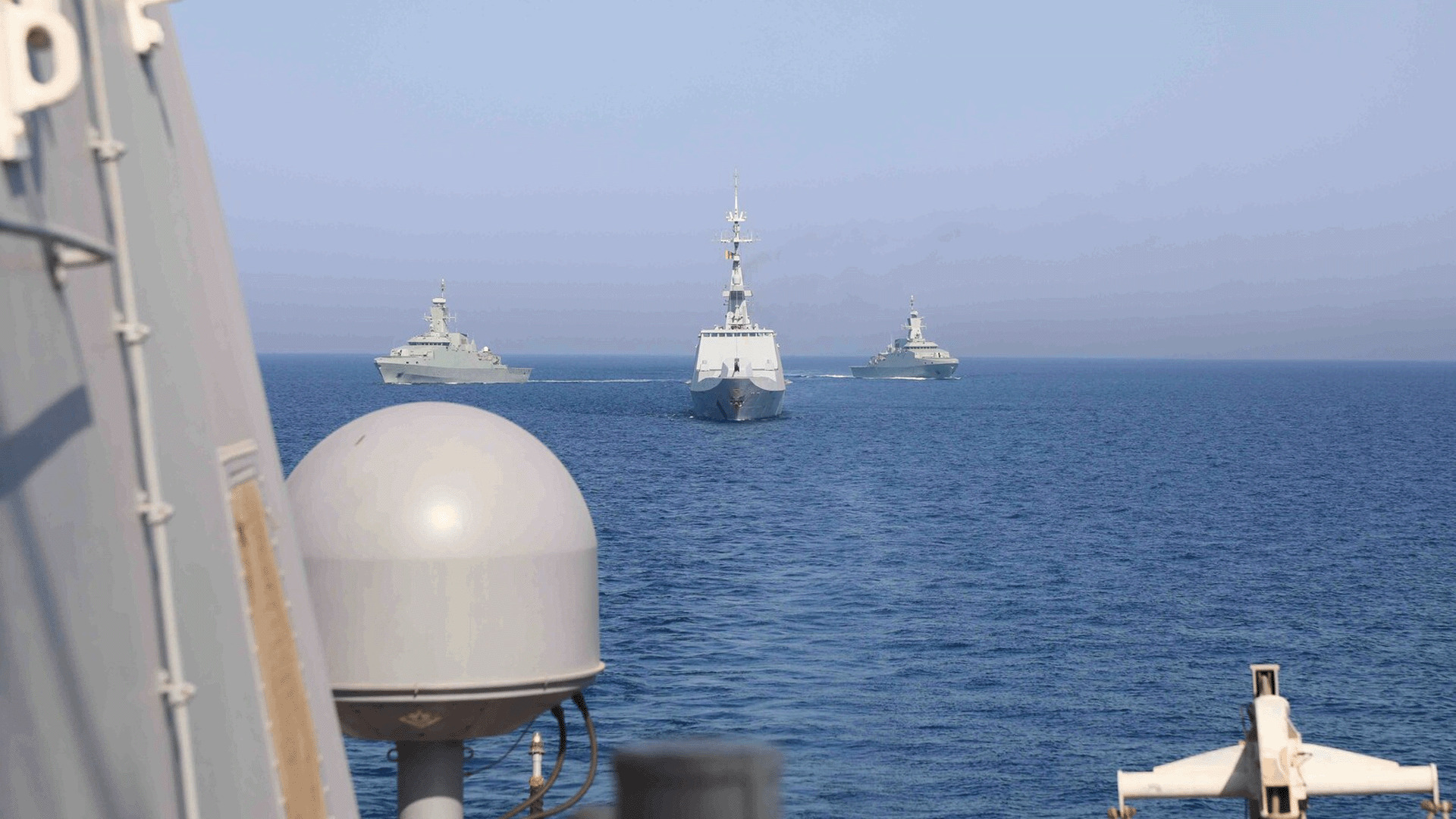 هل اقتربت "حرب النهاية"؟.. سؤال أثاره تصاعد التوتر بمضيق هرمز