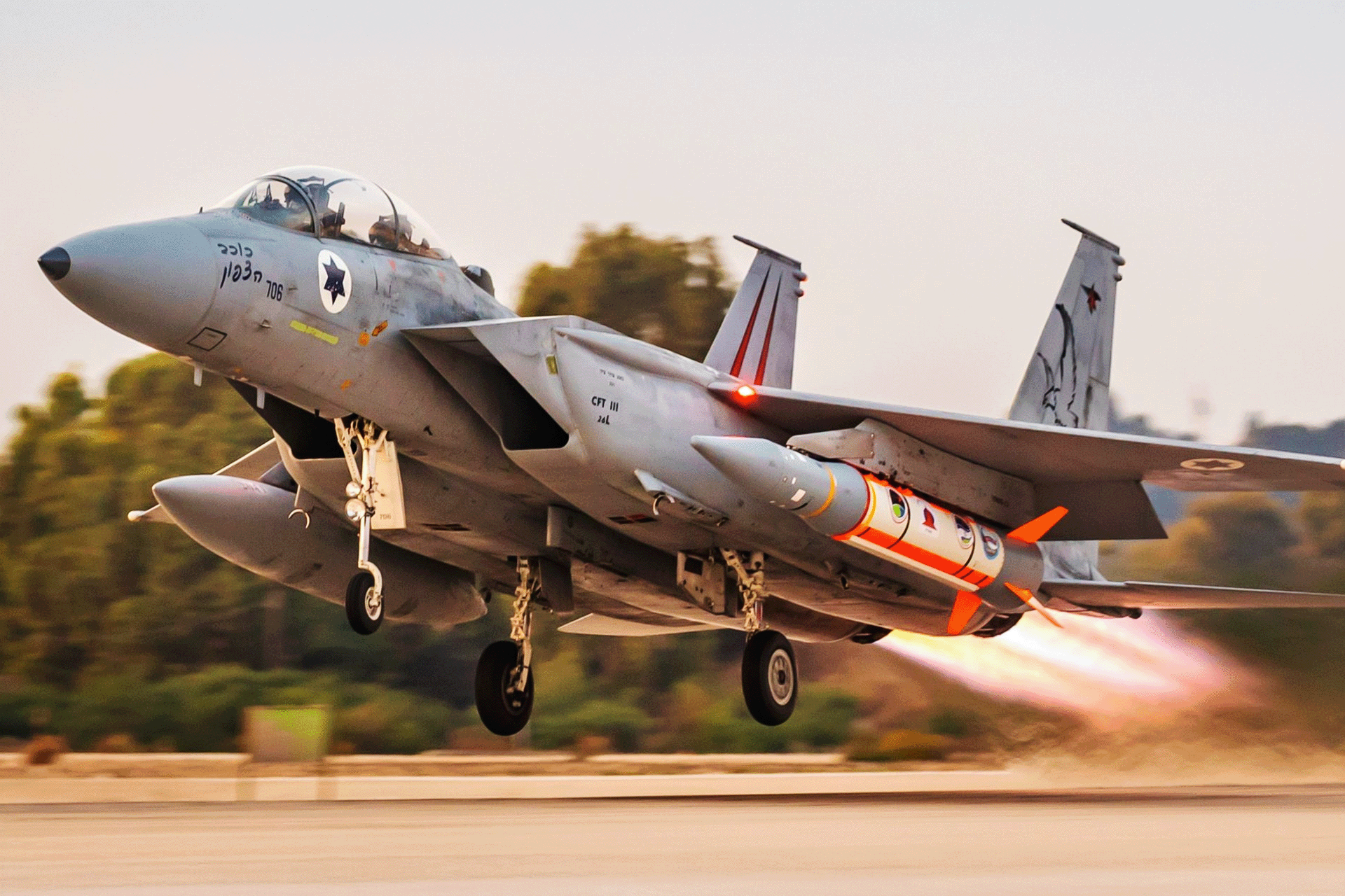 أبرز الأسلحة التي تستخدمها أطراف الحرب الحالية في إيران