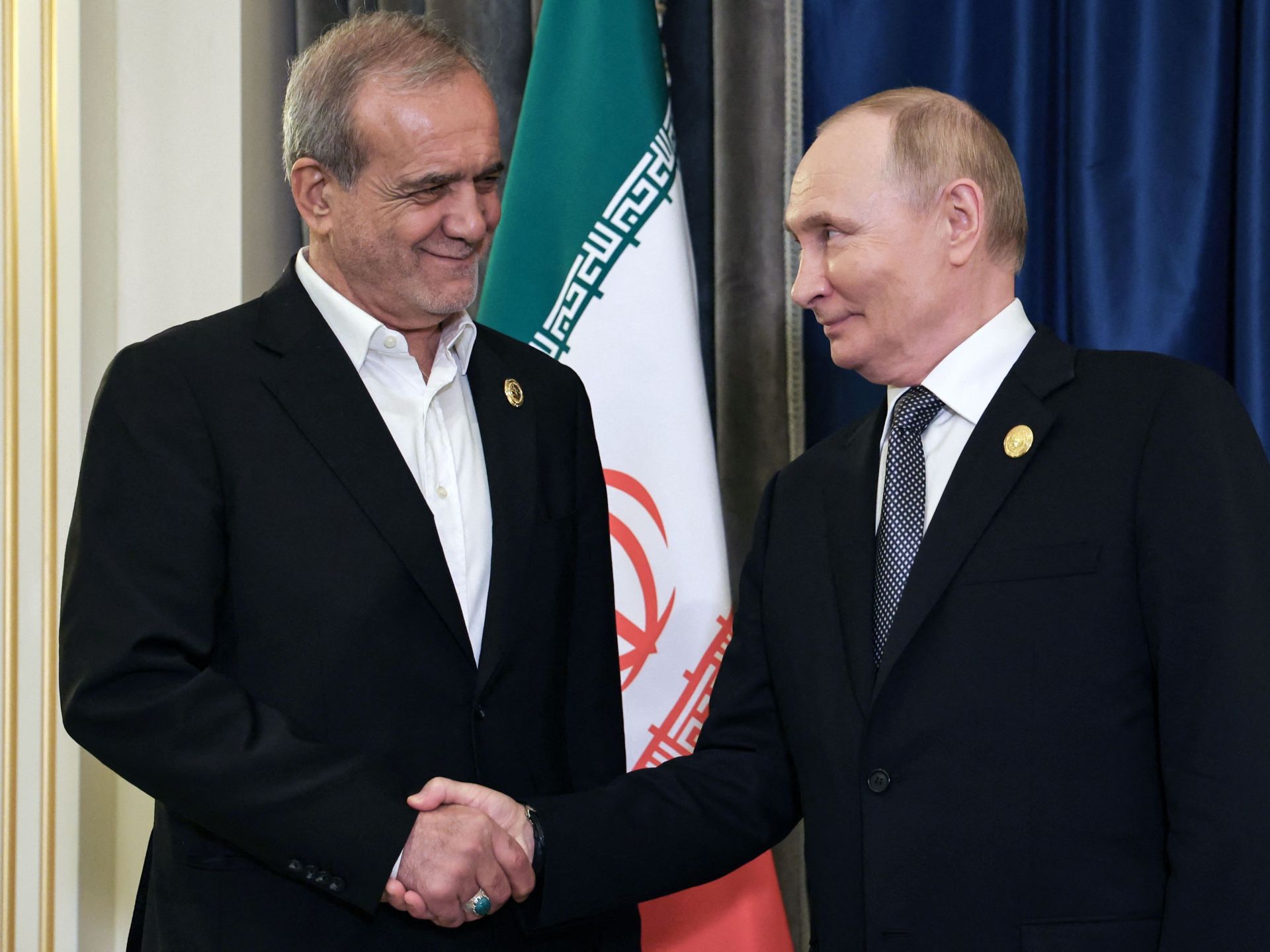 لماذا تكثف روسيا دعمها لإيران المحاصرة؟