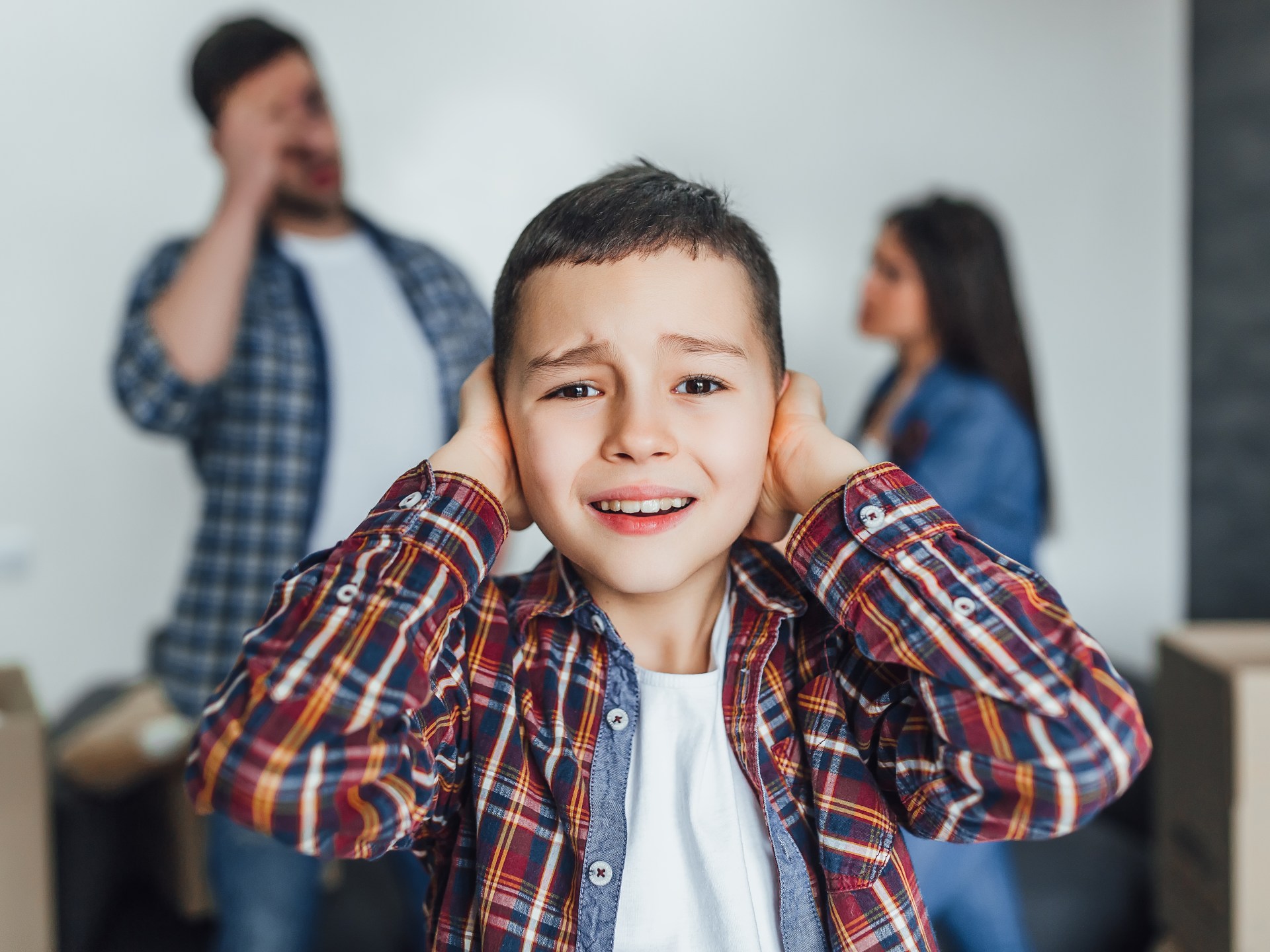 "الأبوة الخبيثة".. كيف يتحول الطلاق إلى ساحة انتقام؟