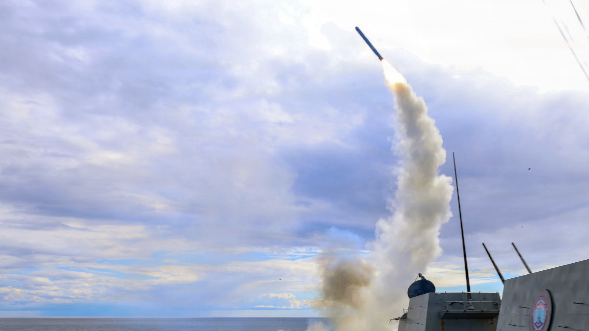 بعد تصريحات ترامب لـCNN عن "الموجة الكبيرة".. مصدر: تصعيد الهجمات على إيران "خلال 24 ساعة"