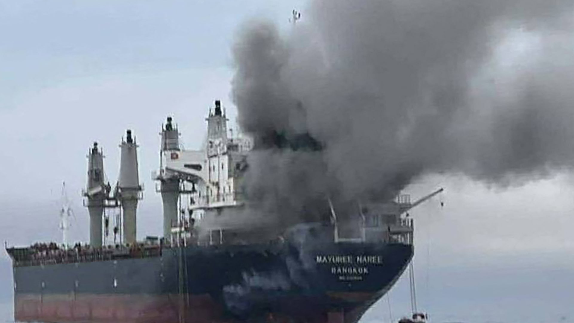 وزير أمريكي: قواتنا البحرية غير قادة على مرافقة السفن عبر مضيق هرمز حاليا