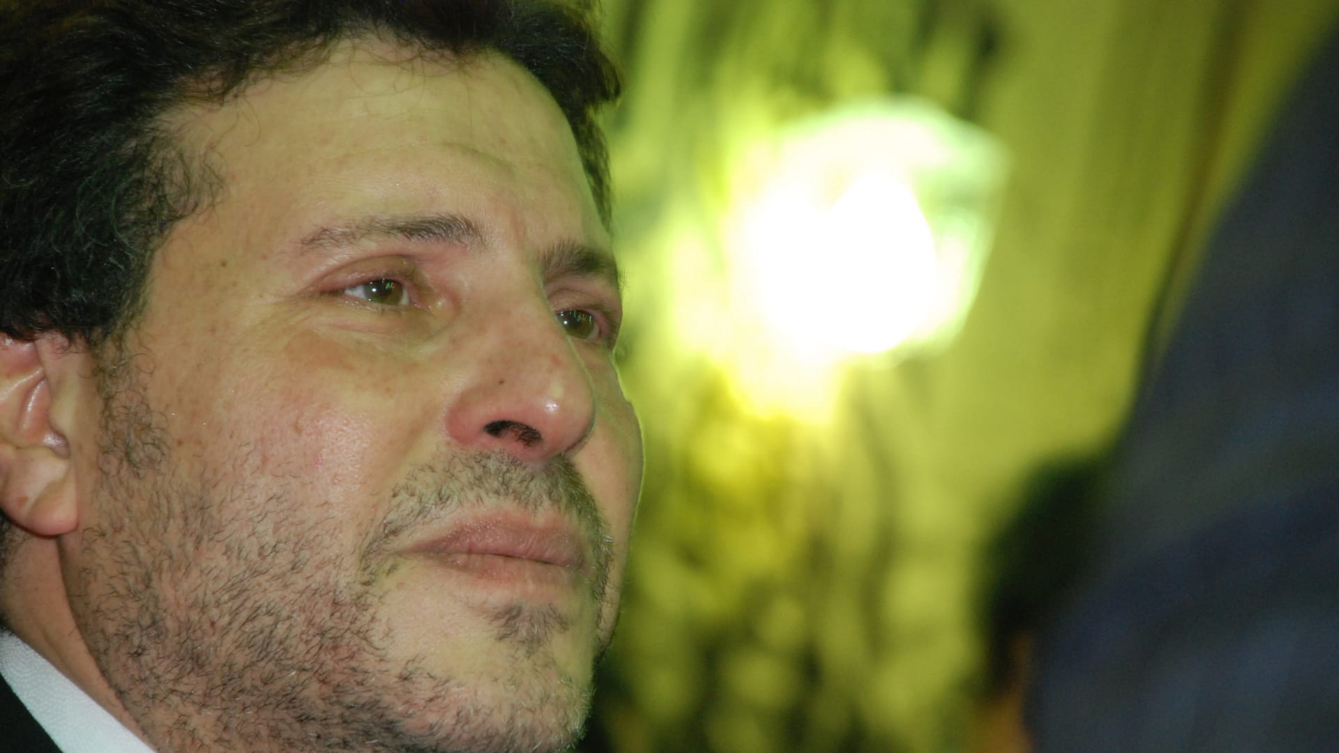 زوجة هاني شاكر توضح سبب قرار سفره لاستكمال العلاج بفرنسا