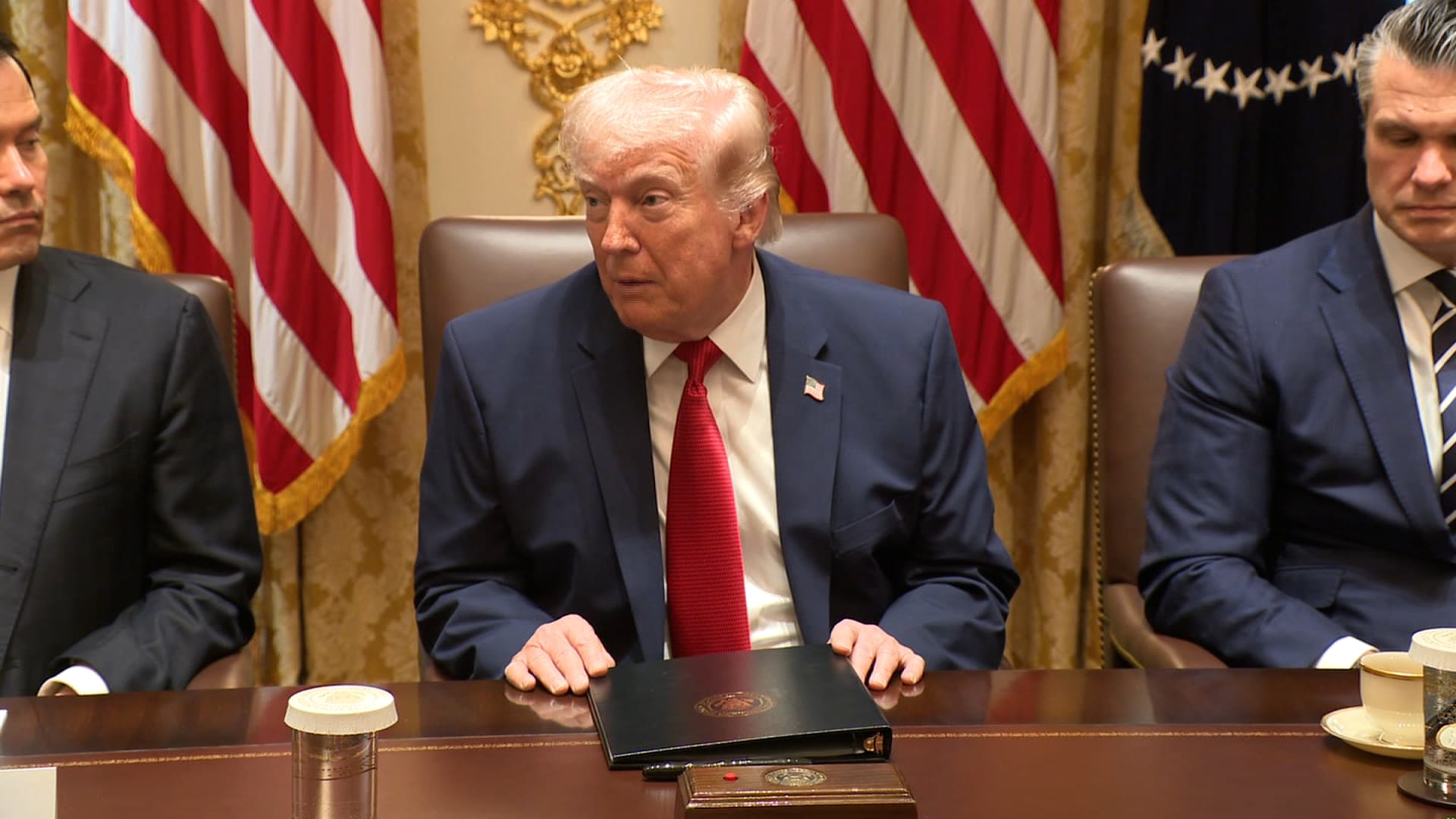 "لنريك أننا جادين".. ترامب يكشف عن "هدية" من إيران إلى الولايات المتحدة.. ما هي؟