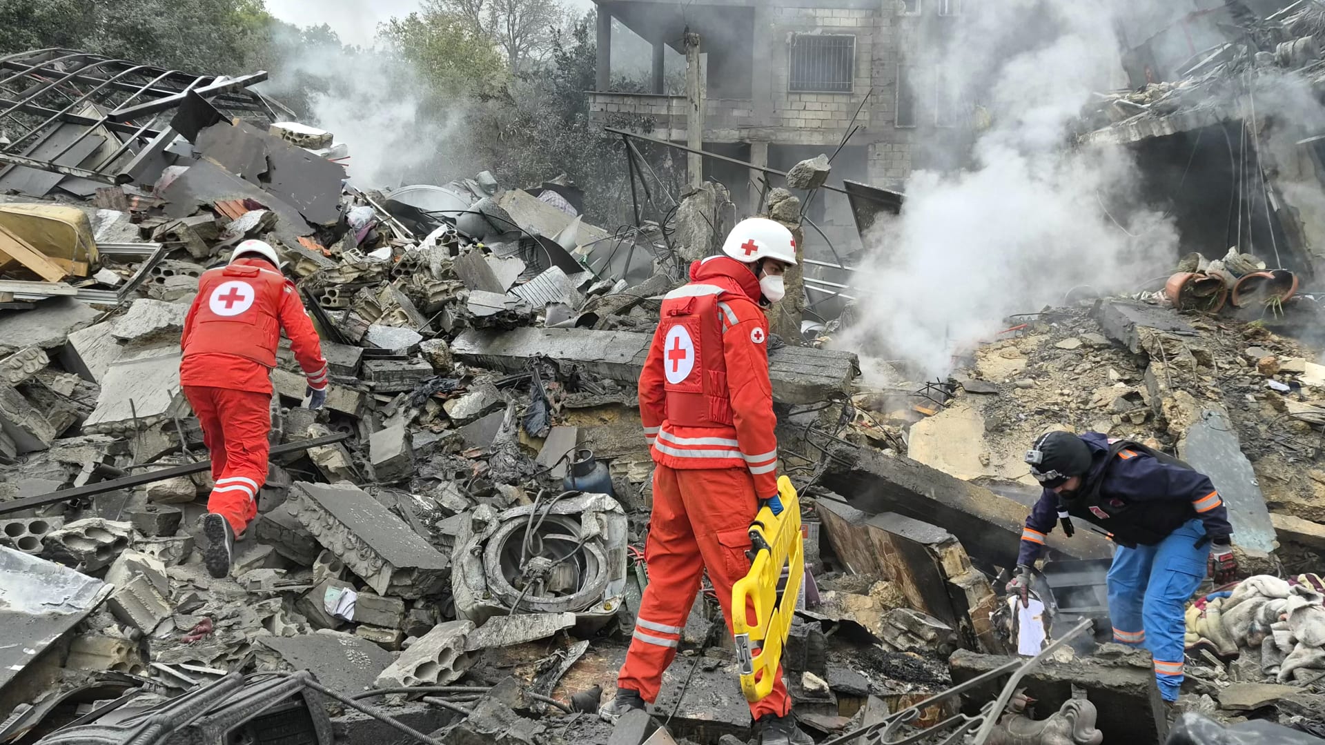 السعودية تجدد دعوتها لمواطنيها في لبنان إلى "المغادرة فورًا"