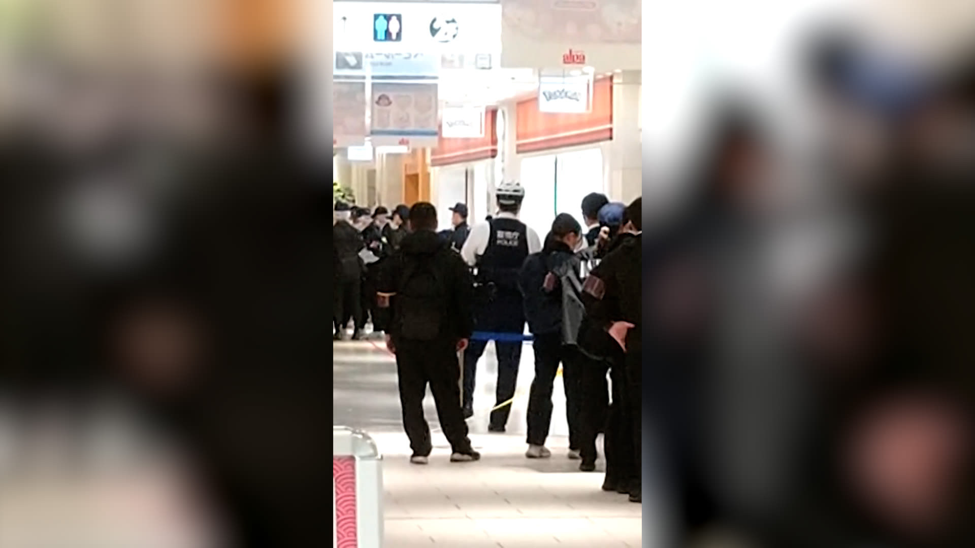 مقتل امرأة طعنًا على يد شاب داخل مجمع تجاري بطوكيو.. إليكم ما حدث