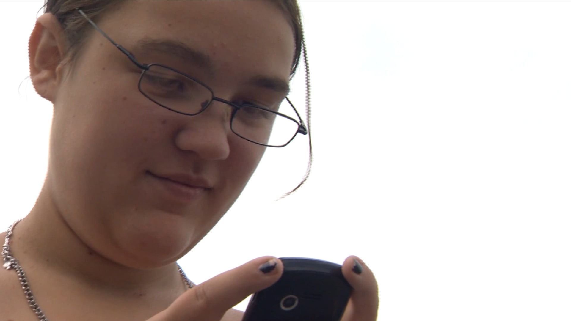 هل أصبح الشباب دون الـ25 من العمر أقل سعادة من قبل؟