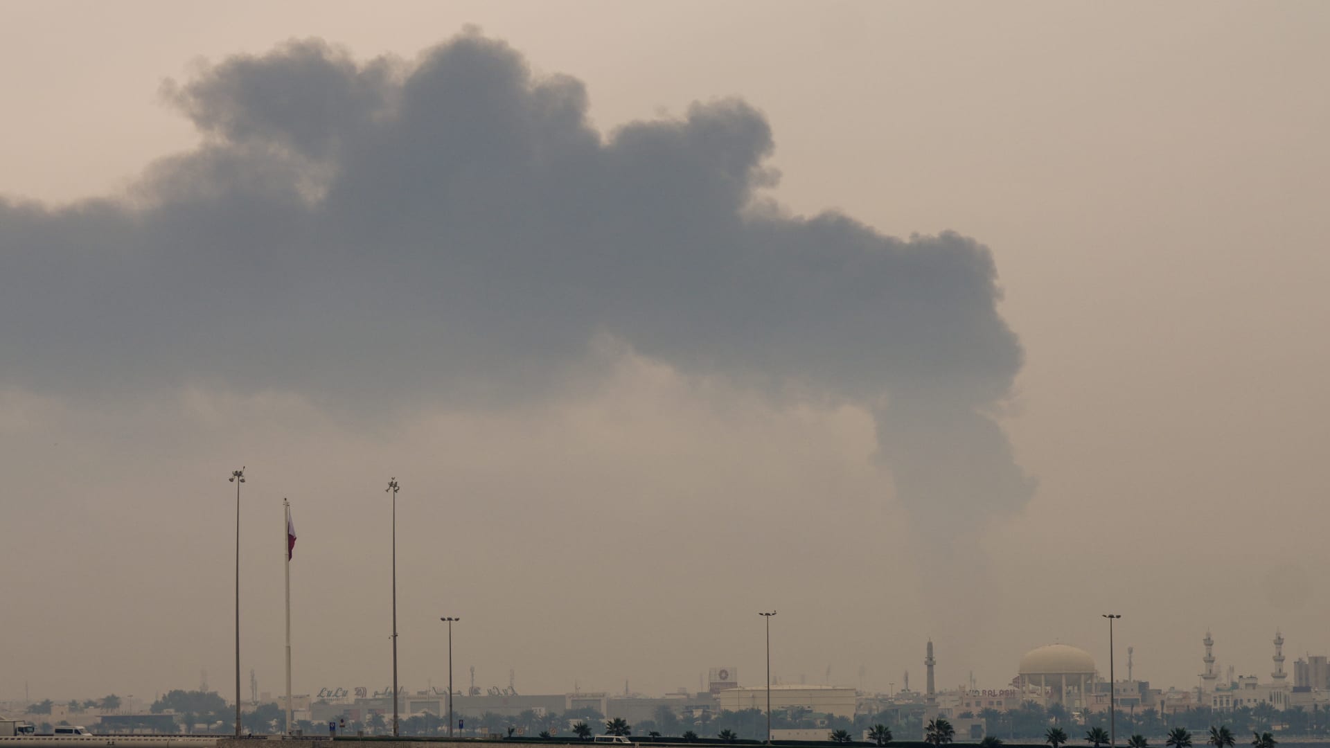 5 دول خليجية تتعرض لاعتداءات إيرانية جديدة السبت.. إليكم ما نعرفه