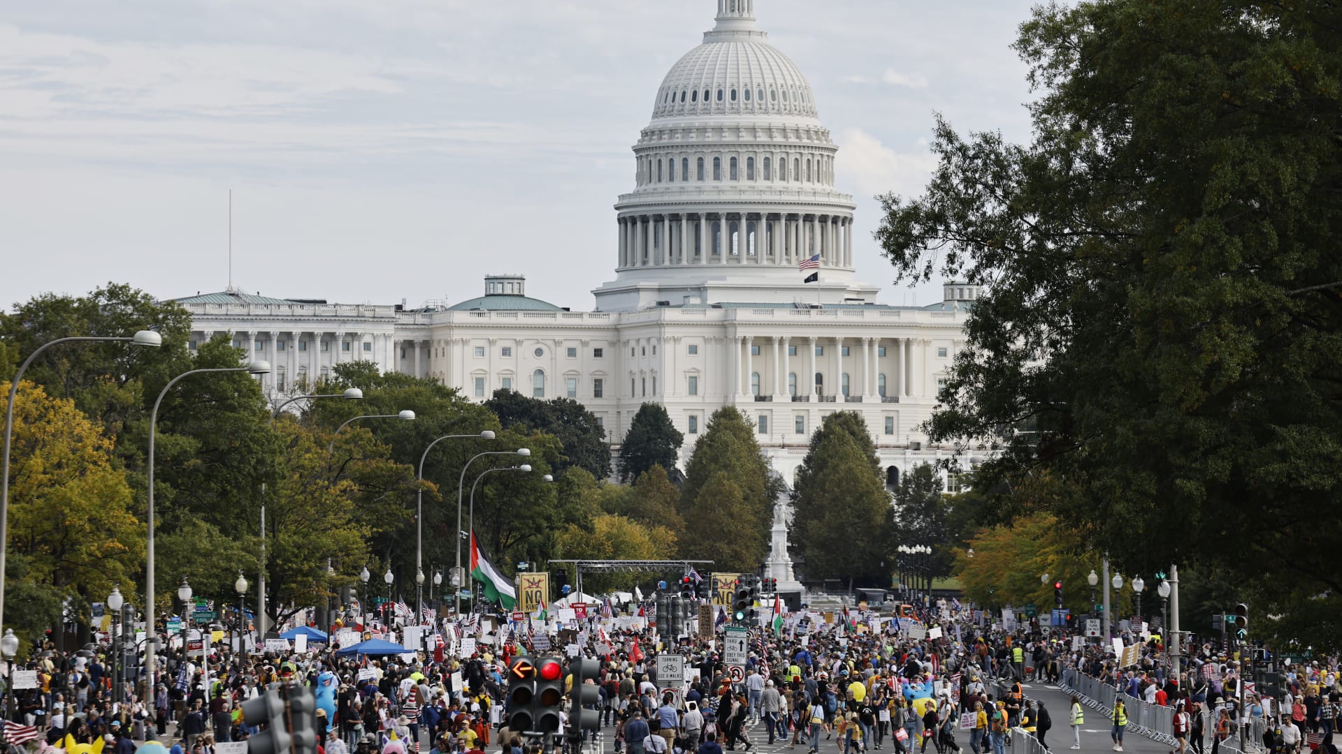 فيديو منسوب إلى مظاهرات "لا ملوك" المناهضة لإدارة ترامب.. ما حقيقته؟