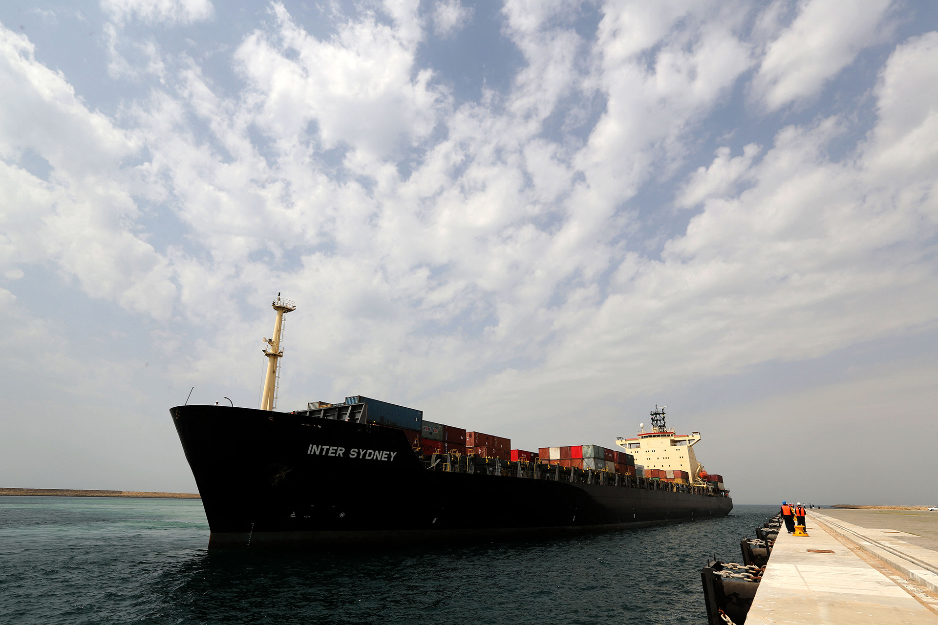 ميناء شهيد بهشتي.. بوابة إيران الحيوية نحو المحيط الهندي