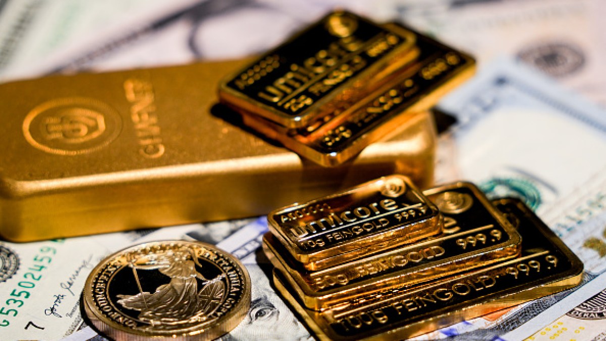 الذهب يخالف قواعد الملاذ الآمن.. ما أسباب تراجع المعدن النفيس رغم الحرب؟