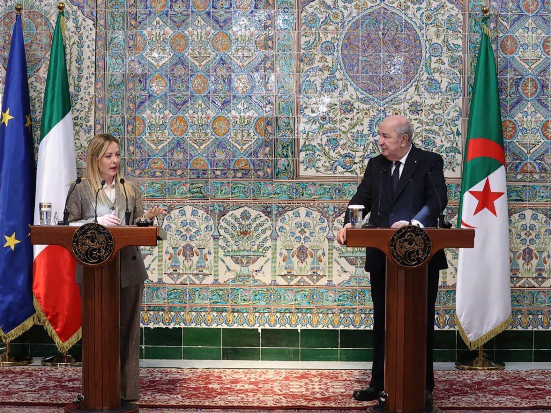 إيطاليا تبحث في الجزائر عن غاز إضافي وسط صعوبات لتعويض إمدادات الخليج