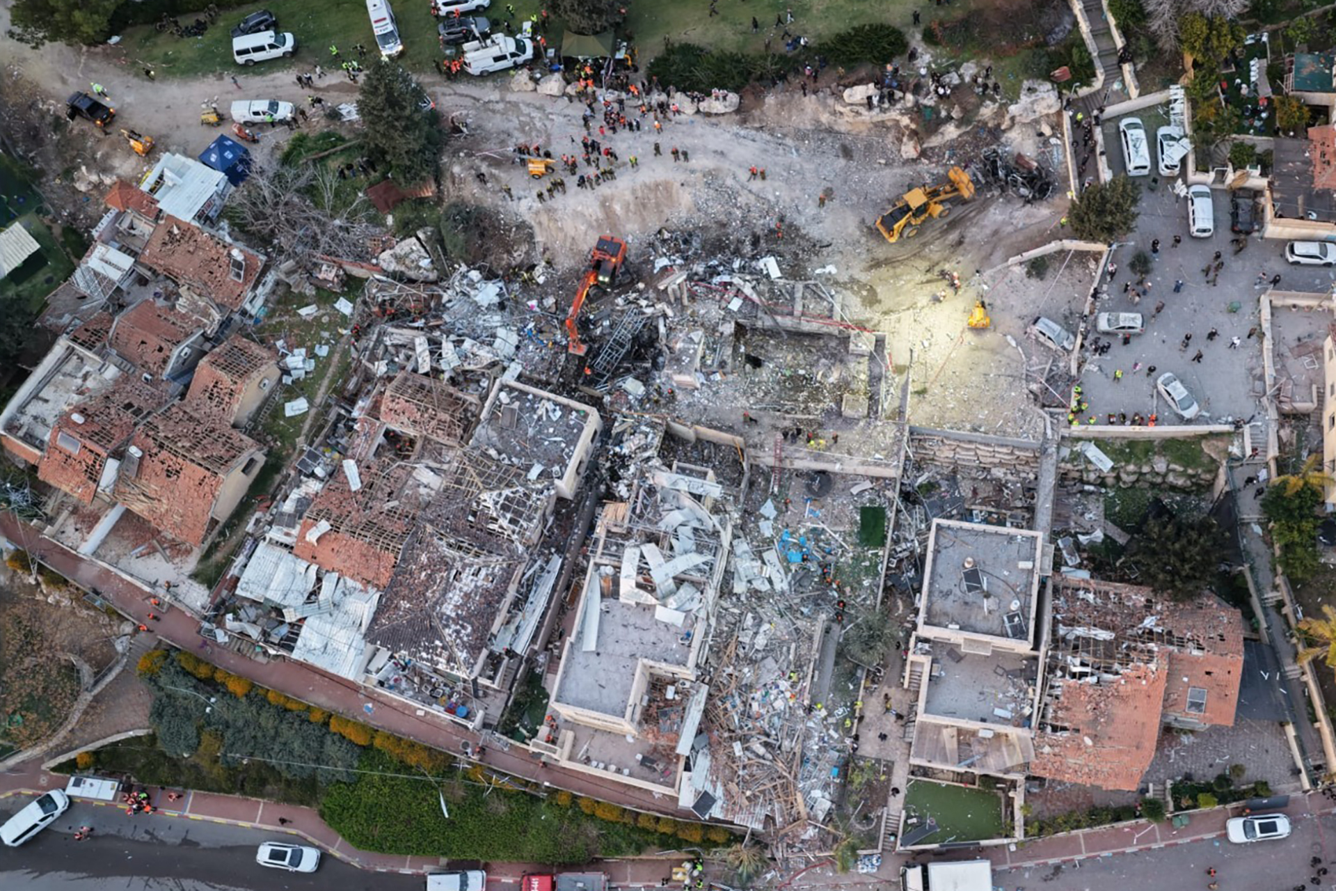 إيران وإسرائيل تتبادلان القصف.. إصابات غربي القدس وقتلى في طهران