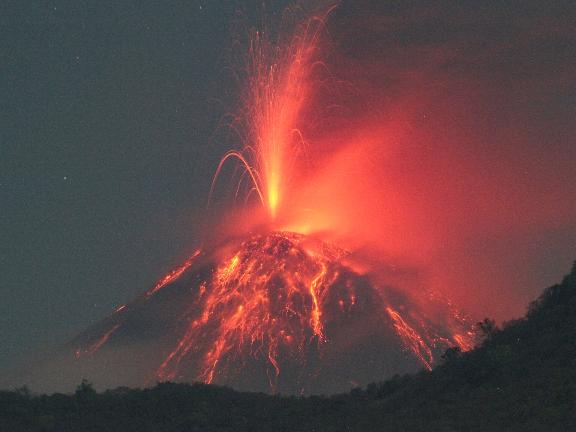هل يستعد "بركان فائق" جديد للانفجار في اليابان؟