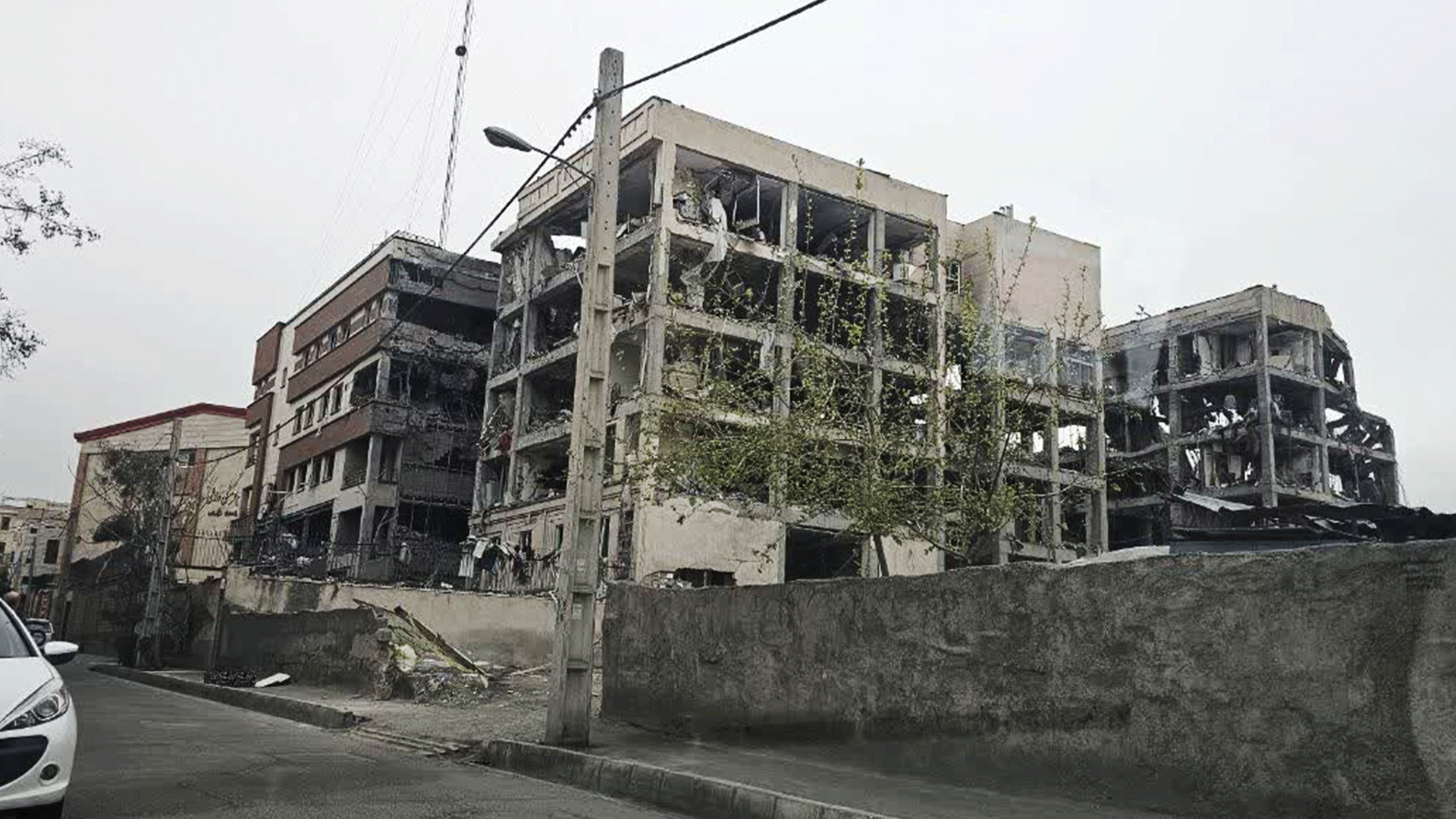 كيف يقرأ الإيرانيون تهديد ترامب استهداف محطات الكهرباء؟