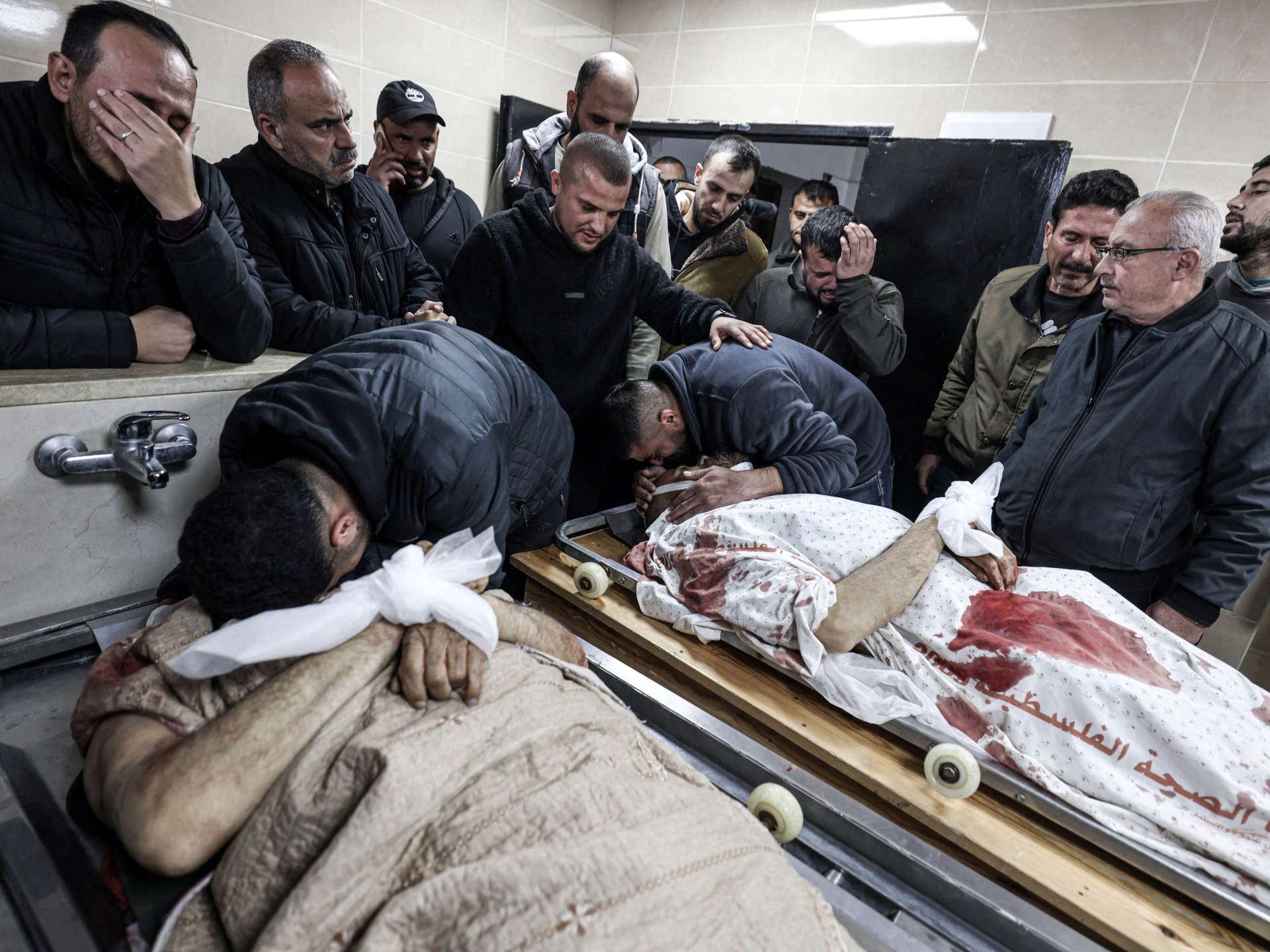 مستوطنون يقتلون شقيقين جنوبي نابلس والاحتلال يعتقل عشرات الفلسطينيين