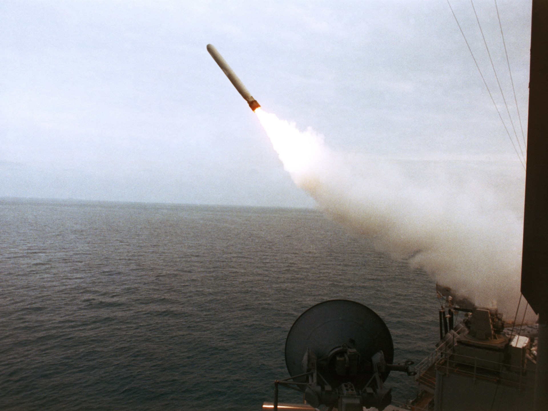 "تبخر المخزون".. واشنطن تستهلك ربع صواريخها من "أيقونة قوتها"