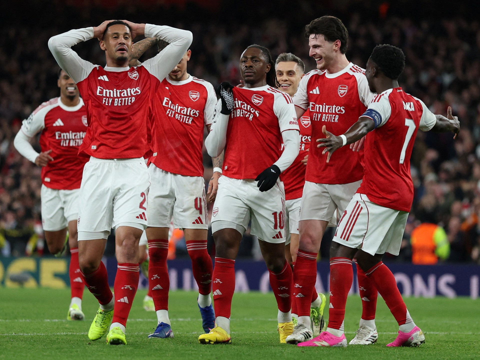 11 نجما من أرسنال خارج الخدمة وأرتيتا في ورطة حقيقية