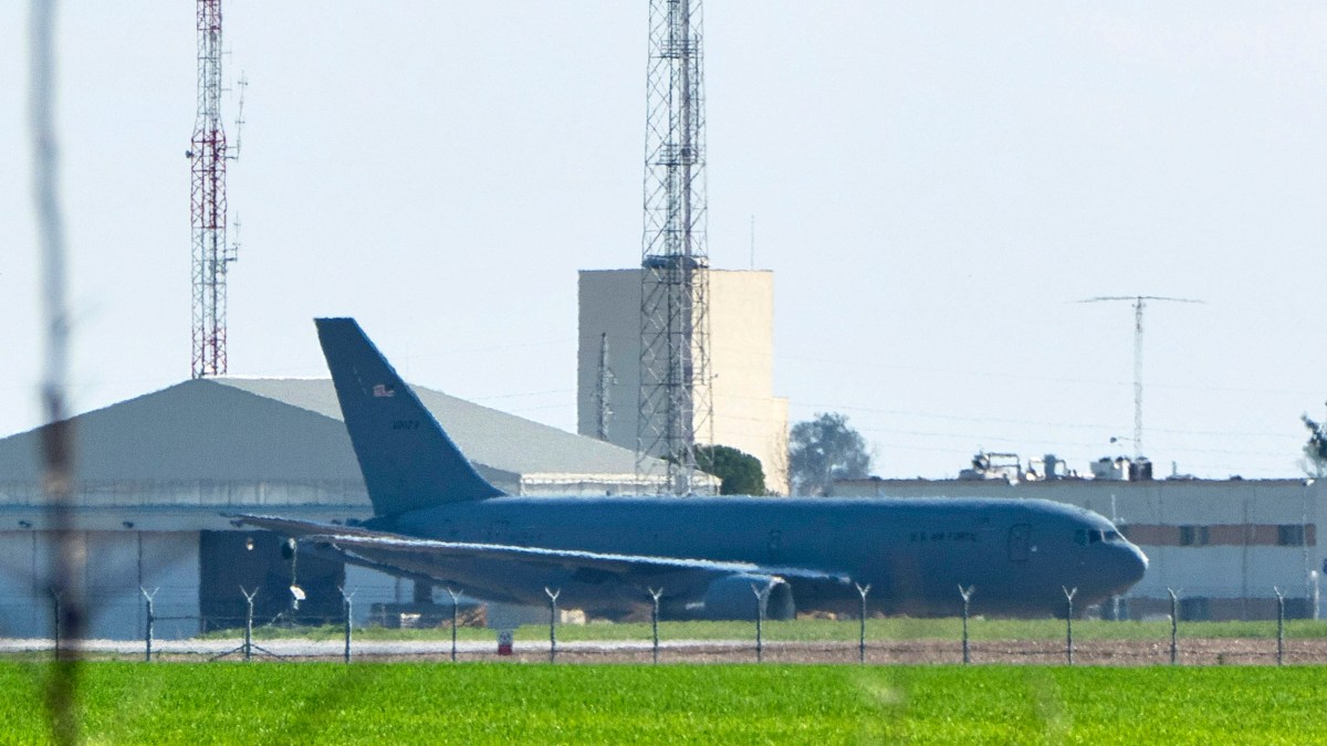 15 طائرة عسكرية أمريكية غادرت إسبانيا بعدما رفضت مدريد حرب إيران