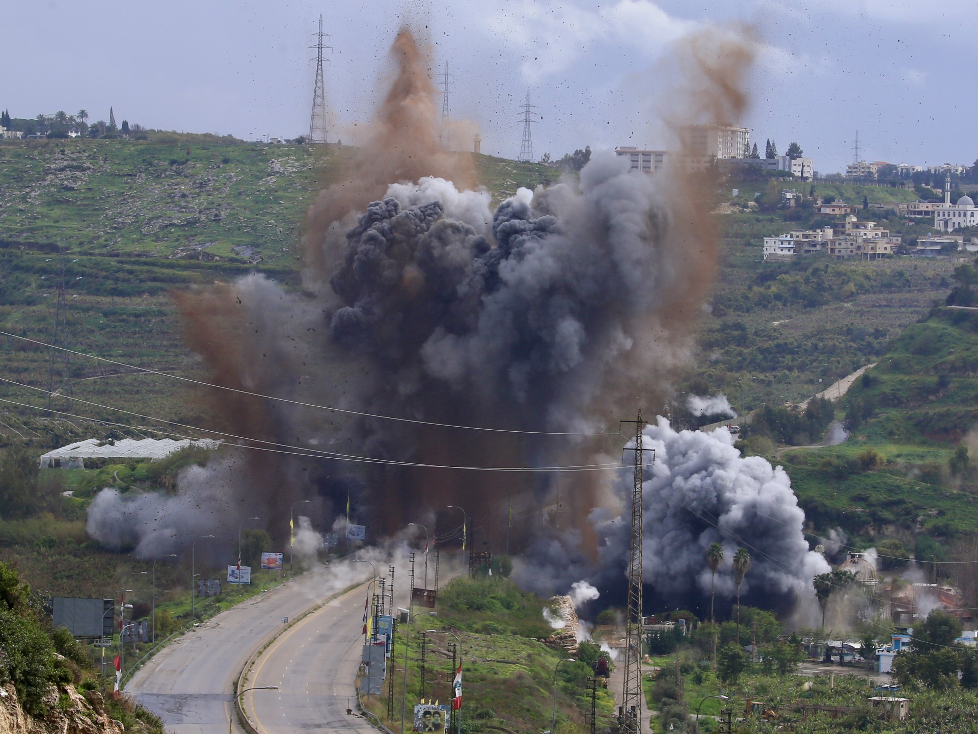 لبنان يندد بسعي إسرائيل لإقامة منطقة عازلة ويشتكيها لمجلس الأمن