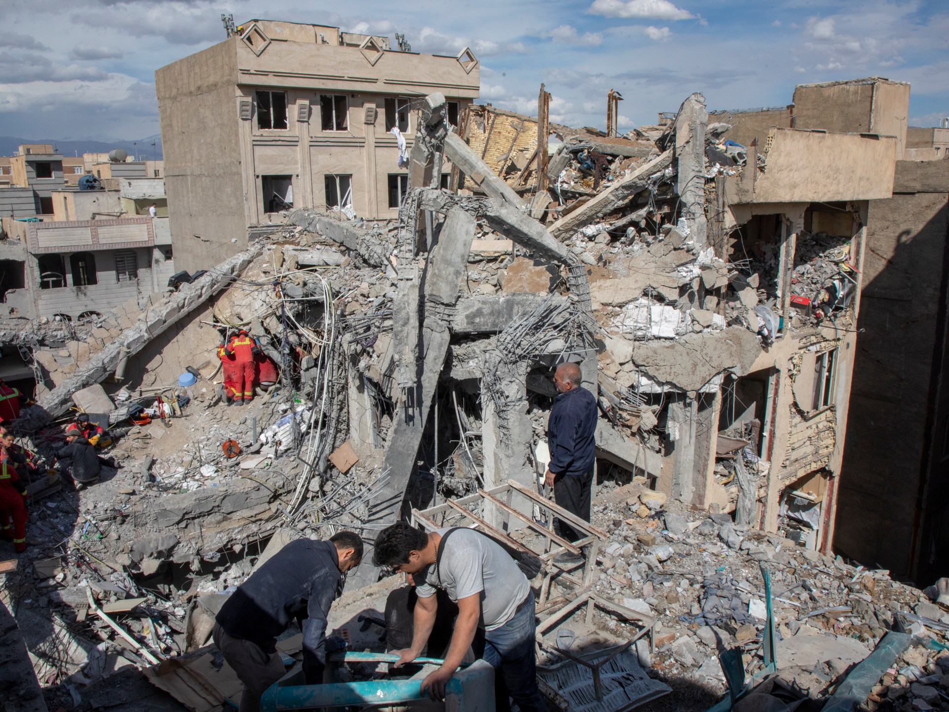 "سنندم بشدة".. صحفيون أمريكيون يتحدثون عن تداعيات حرب إيران