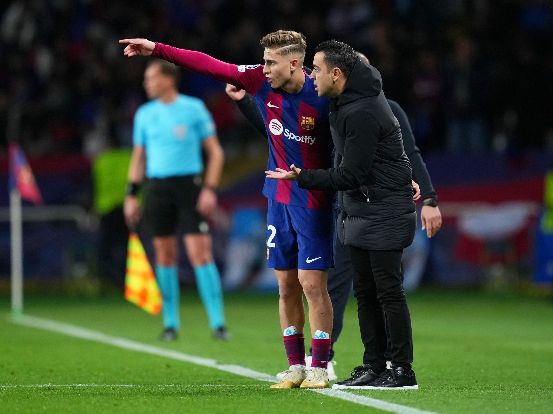 كان على وشك الرحيل.. كيف أنقذت رسالة واتساب مسيرة فيرمين لوبيز؟