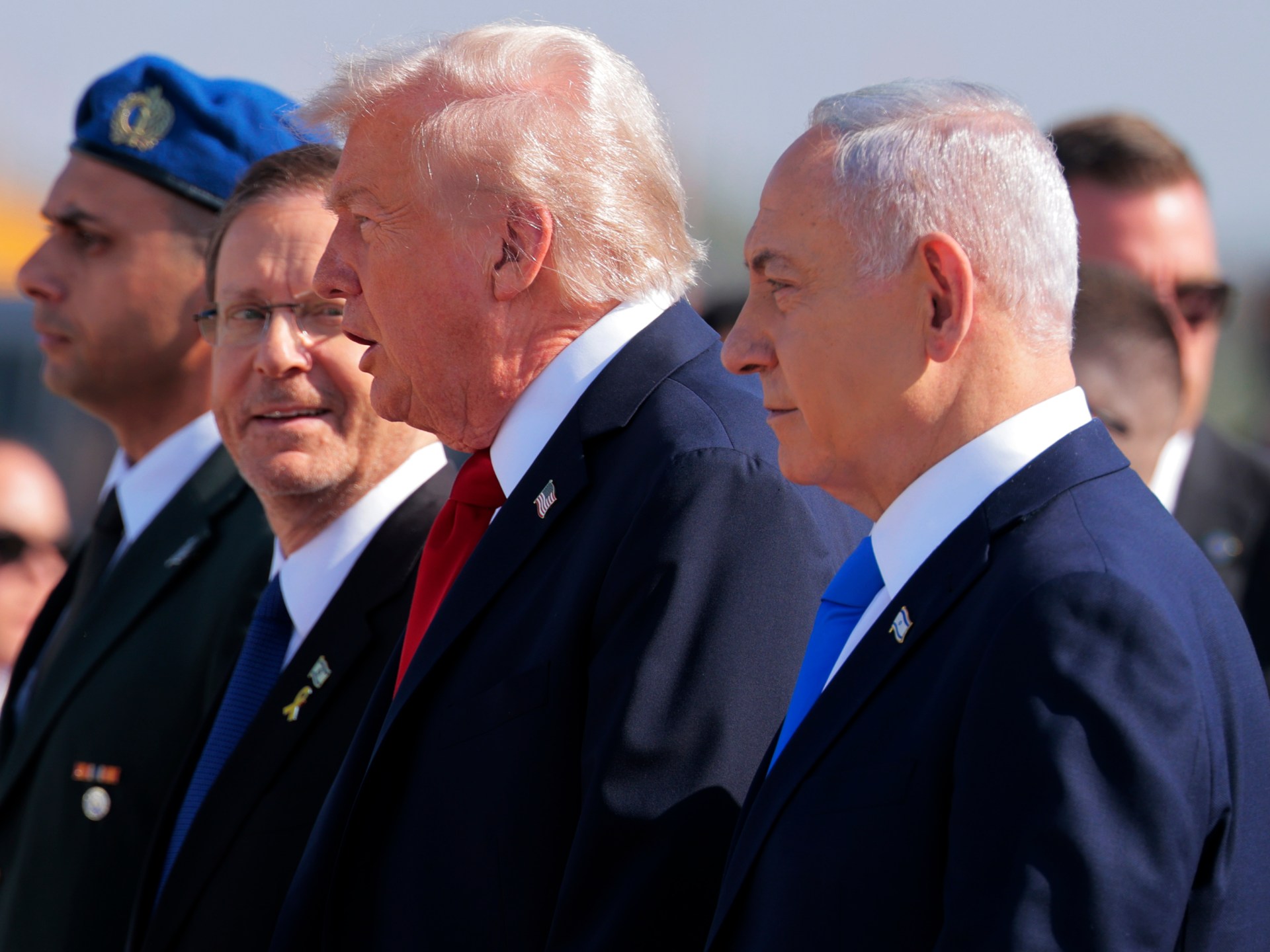 معاريف: هرتسوغ يطلب "توضيحات إضافية" بشأن العفو عن نتنياهو