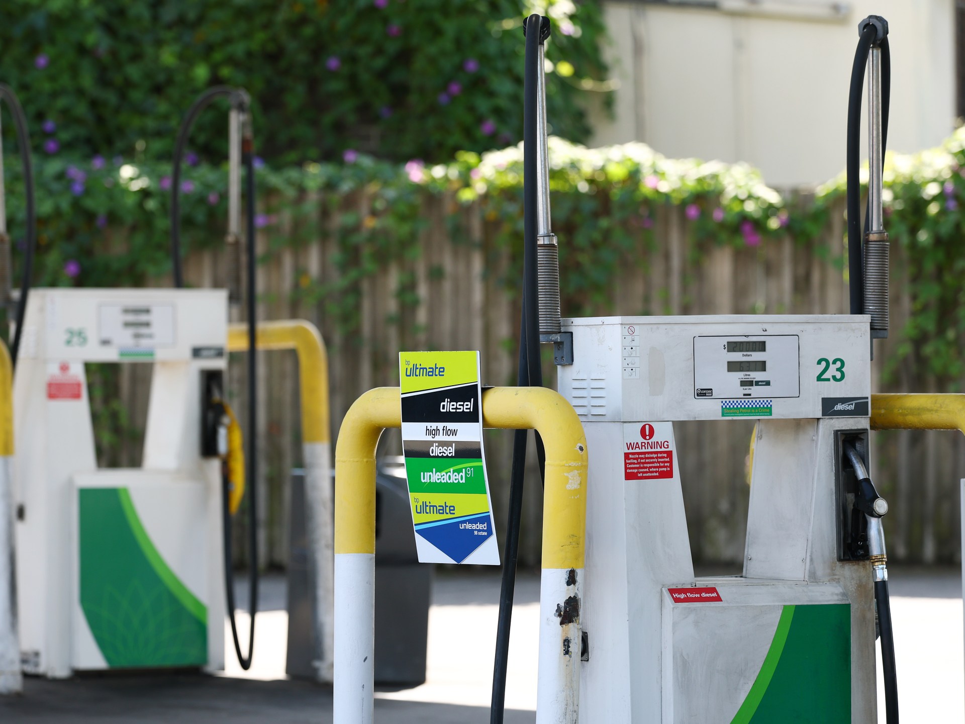 أستراليا تتخذ قرارا بشأن البنزين لمواجهة تداعيات حرب إيران