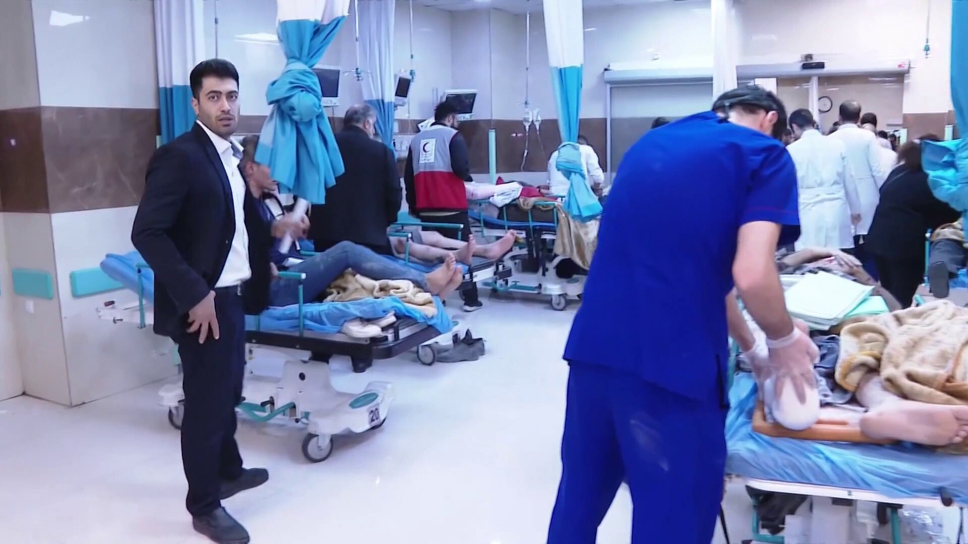 تعاني من ضغط شديد.. الجزيرة ترصد أحوال الجرحى بمستشفيات طهران