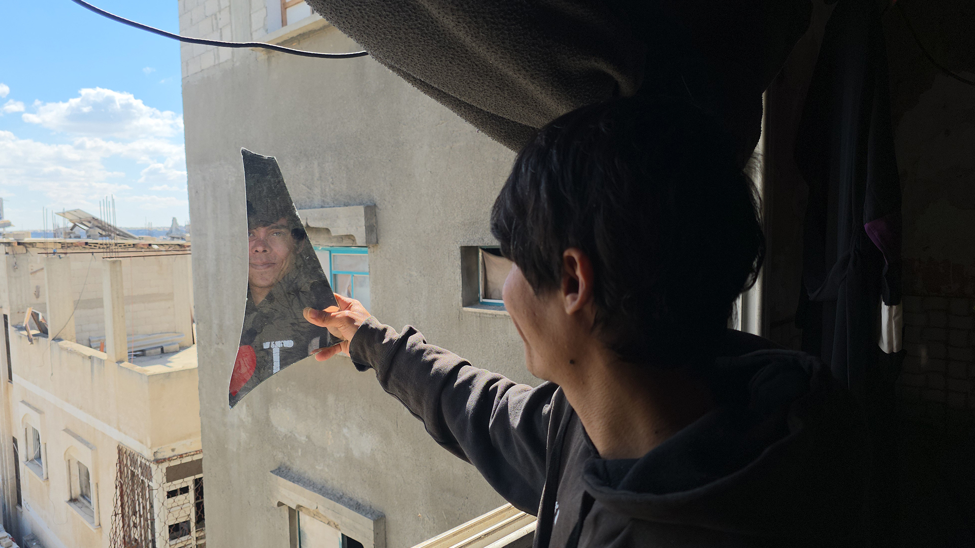 "حياتي لا تشبهني".. أبو عودة لاعب باركور أعجزته الحرب في غزة